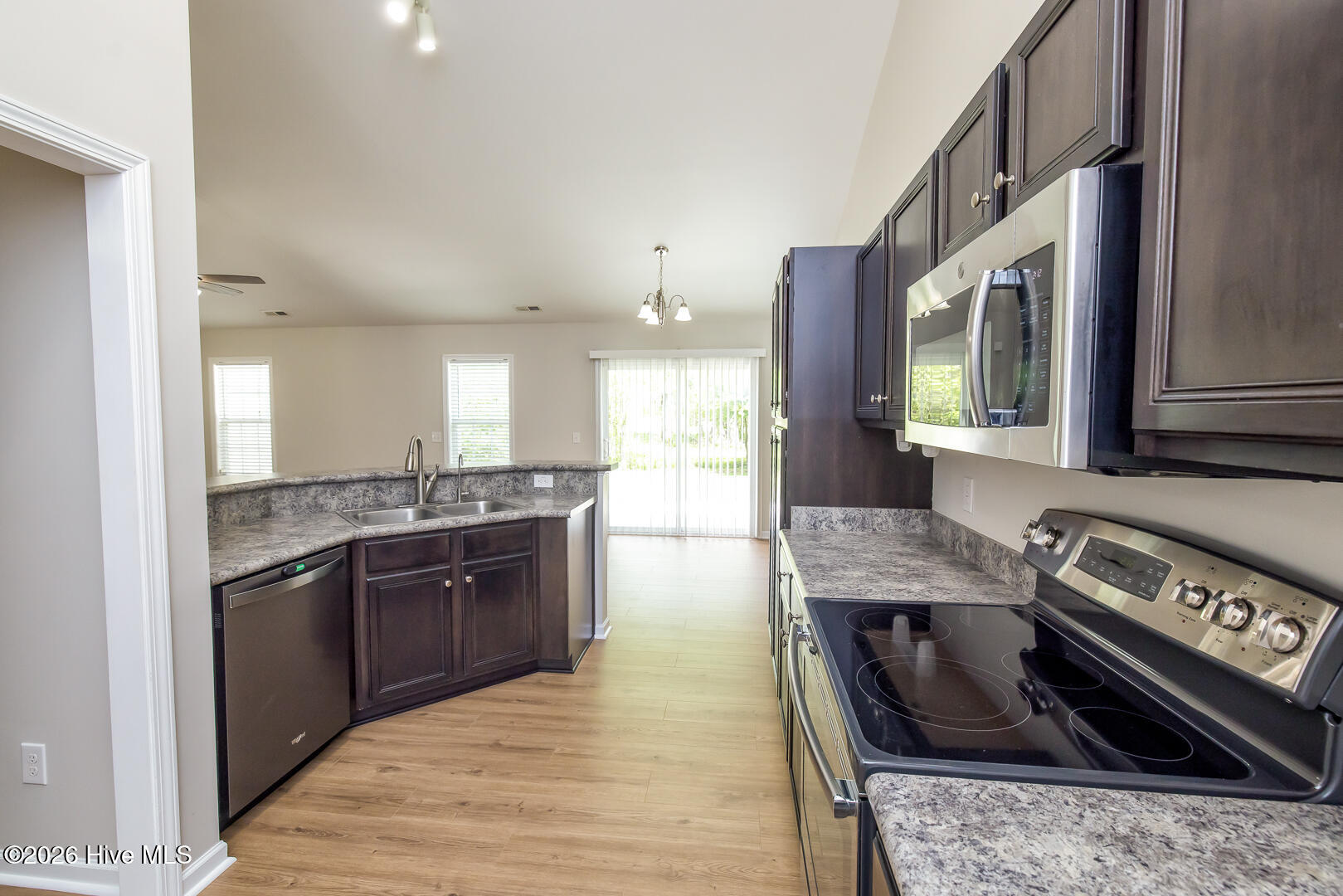1017 Bally Bunion Lane Property Photo 10