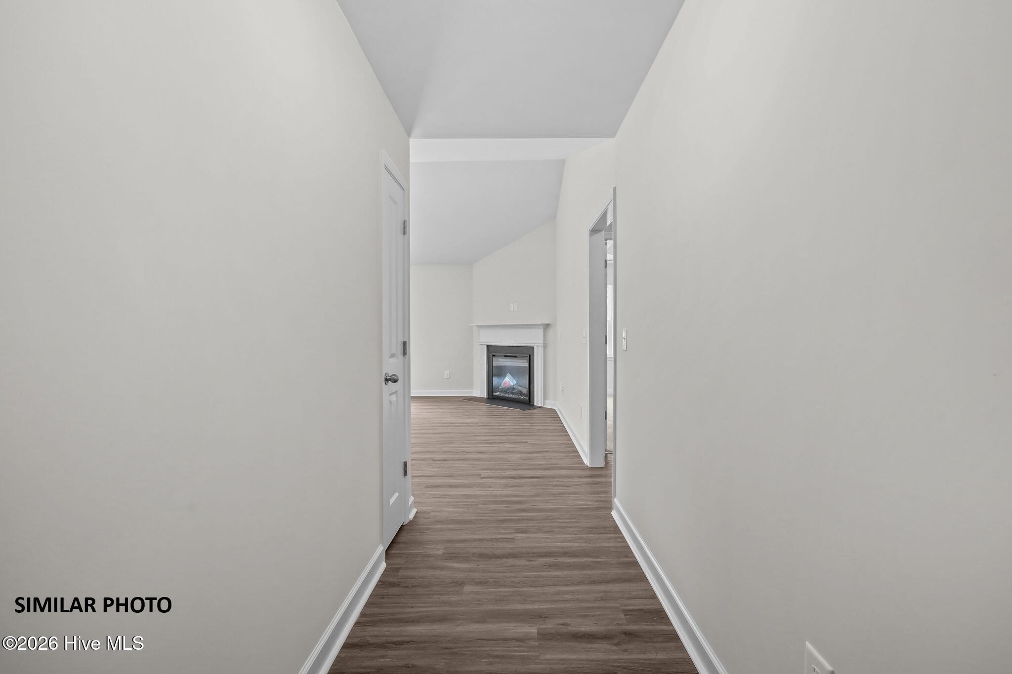 123 Woodford Drive #243 Property Photo 4