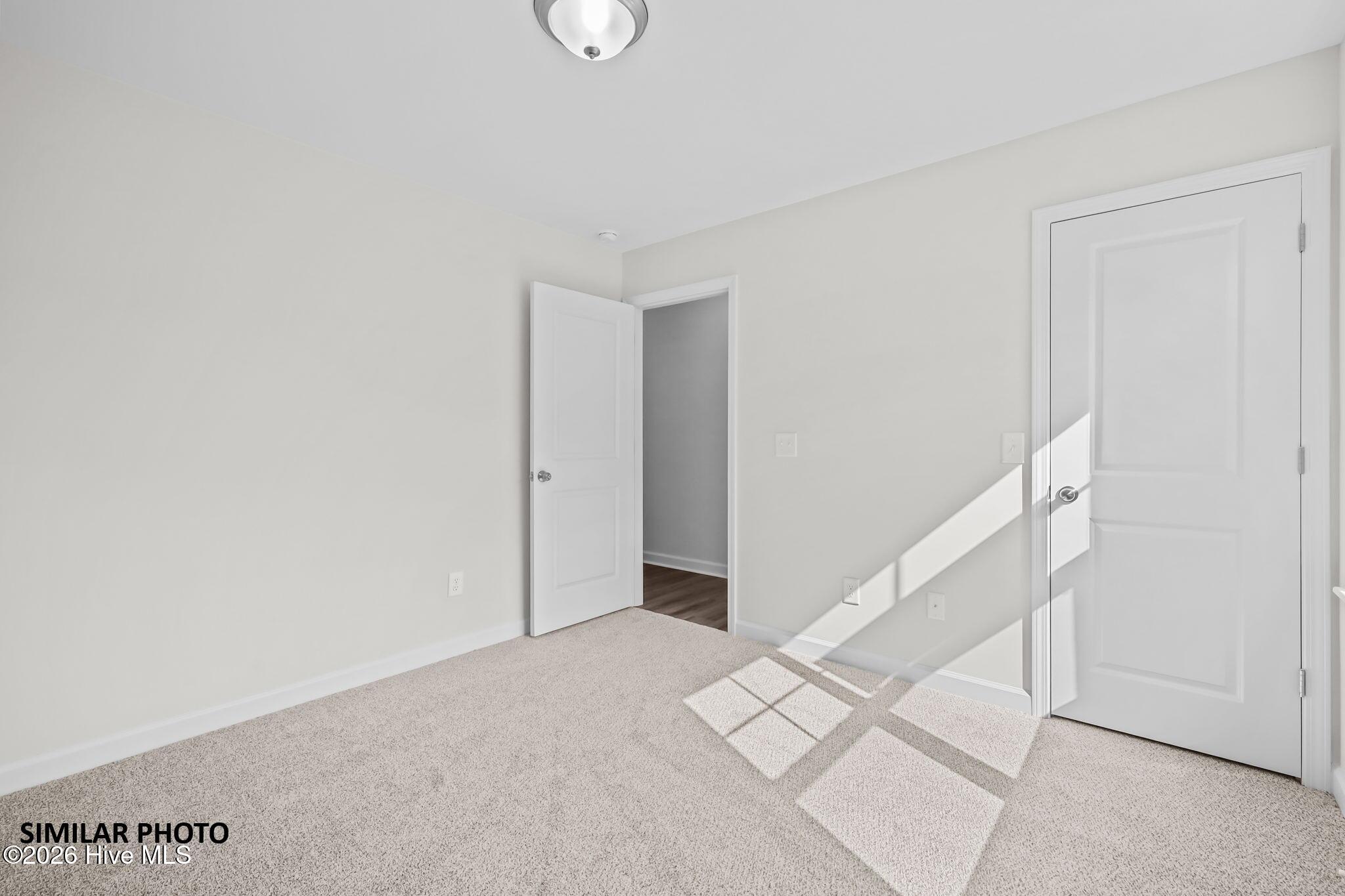 123 Woodford Drive #243 Property Photo 11