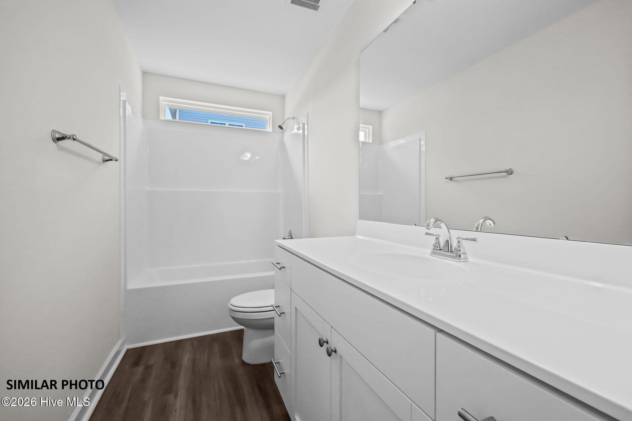 123 Woodford Drive #243 Property Photo 12