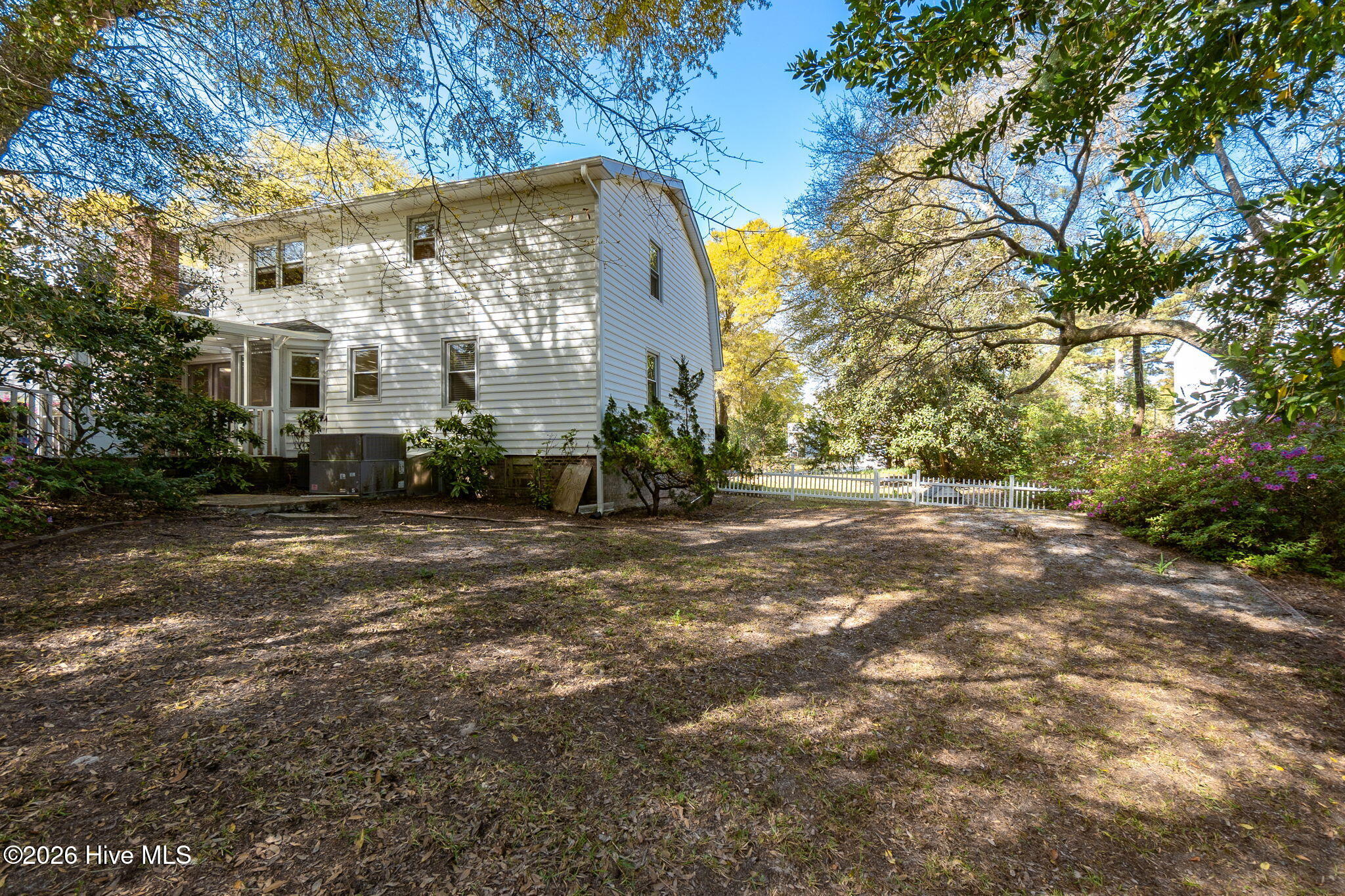 428 Holly Street Property Photo 36