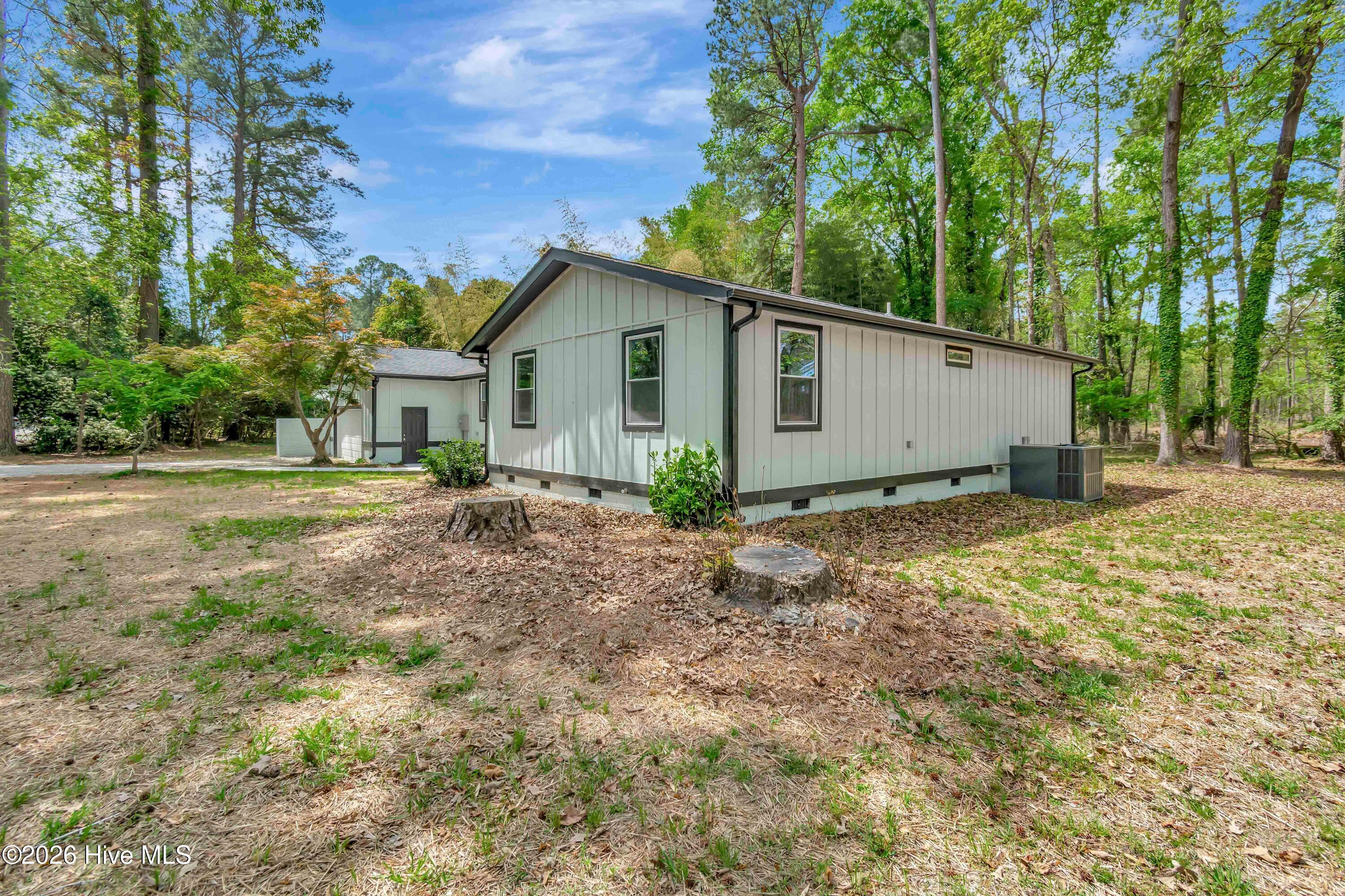 12680 Donna Drive Property Photo 4