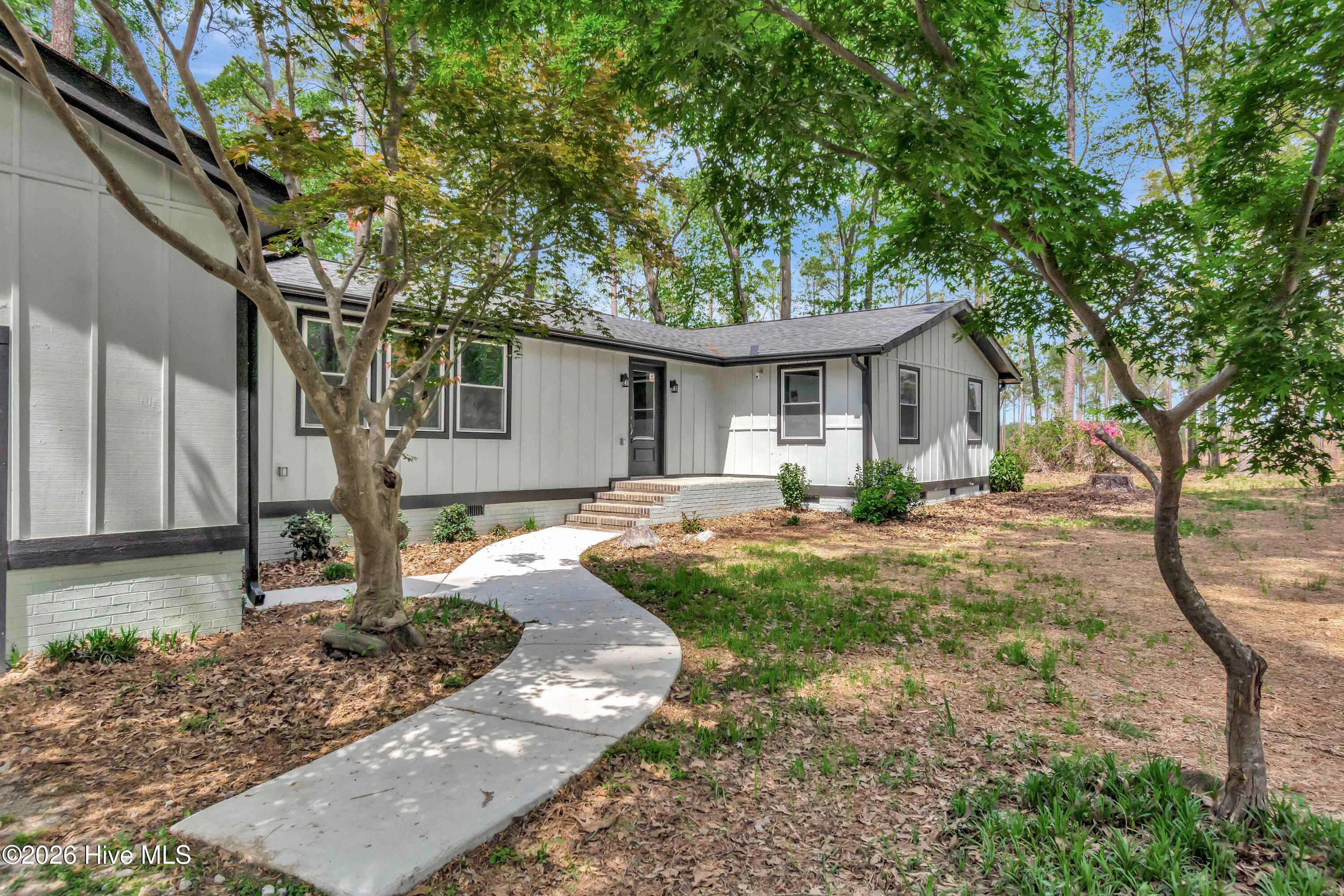12680 Donna Drive Property Photo 5