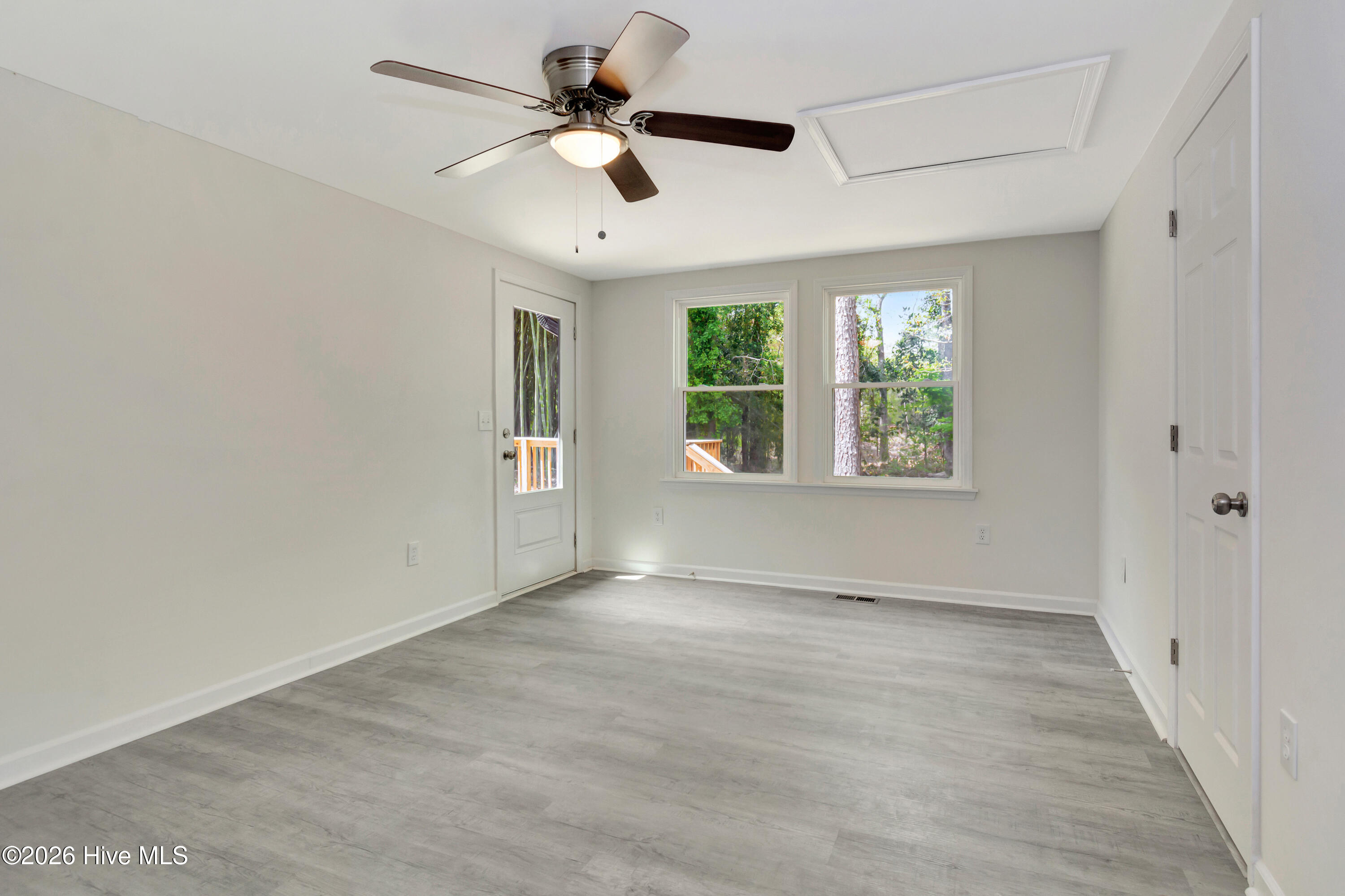12680 Donna Drive Property Photo 20