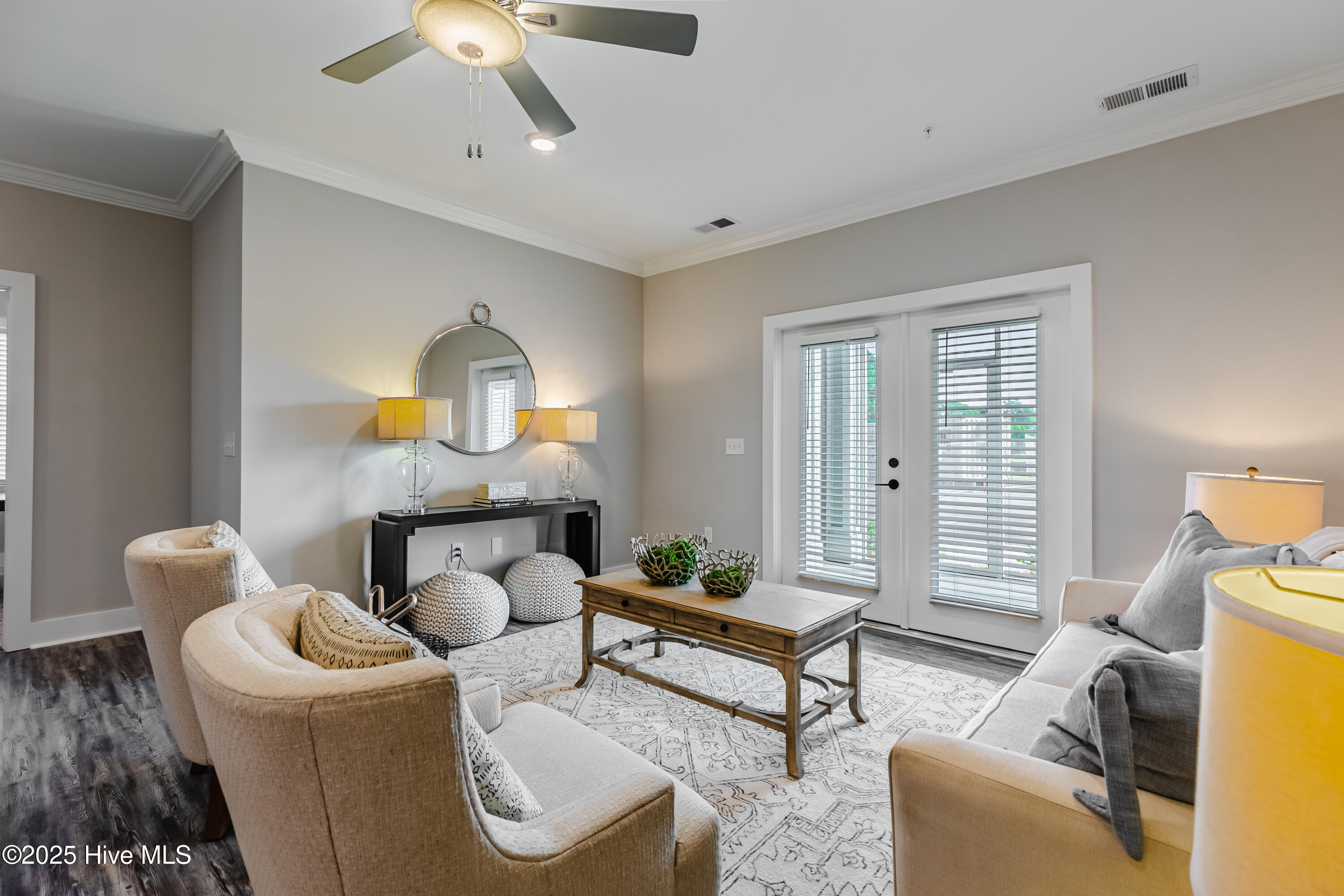 395 S Crow Creek Dr 1710 Property Photo 6