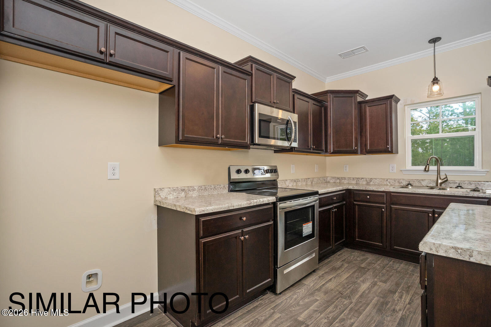 303 Sailview Creek Court #93 Property Photo 12