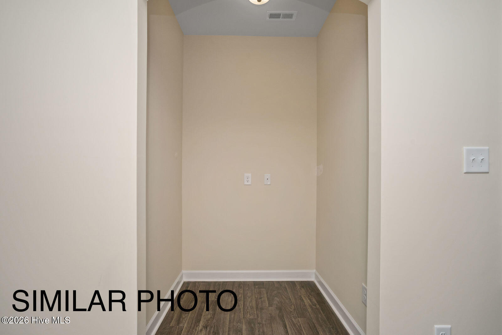 303 Sailview Creek Court #93 Property Photo 13