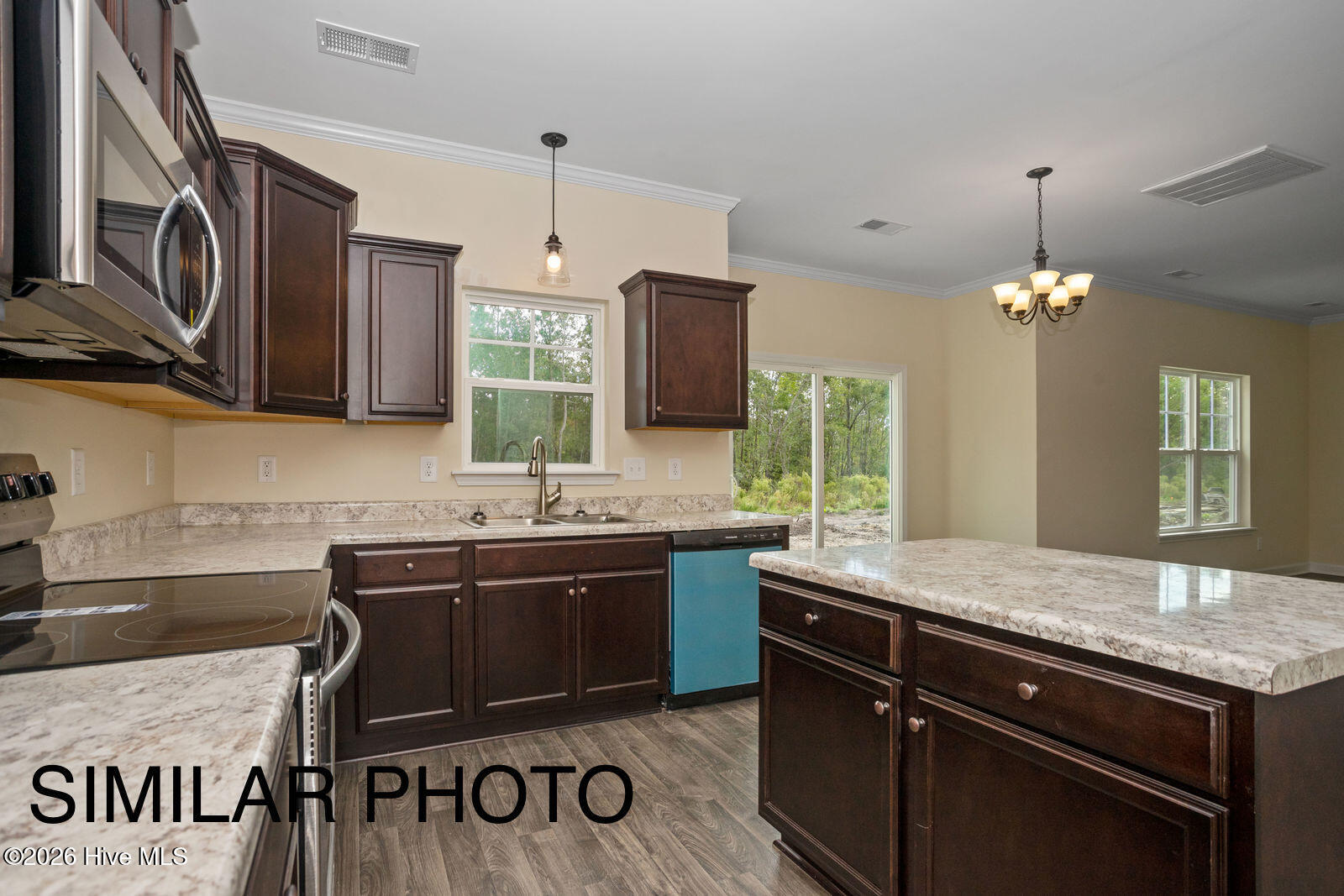 303 Sailview Creek Court #93 Property Photo 17