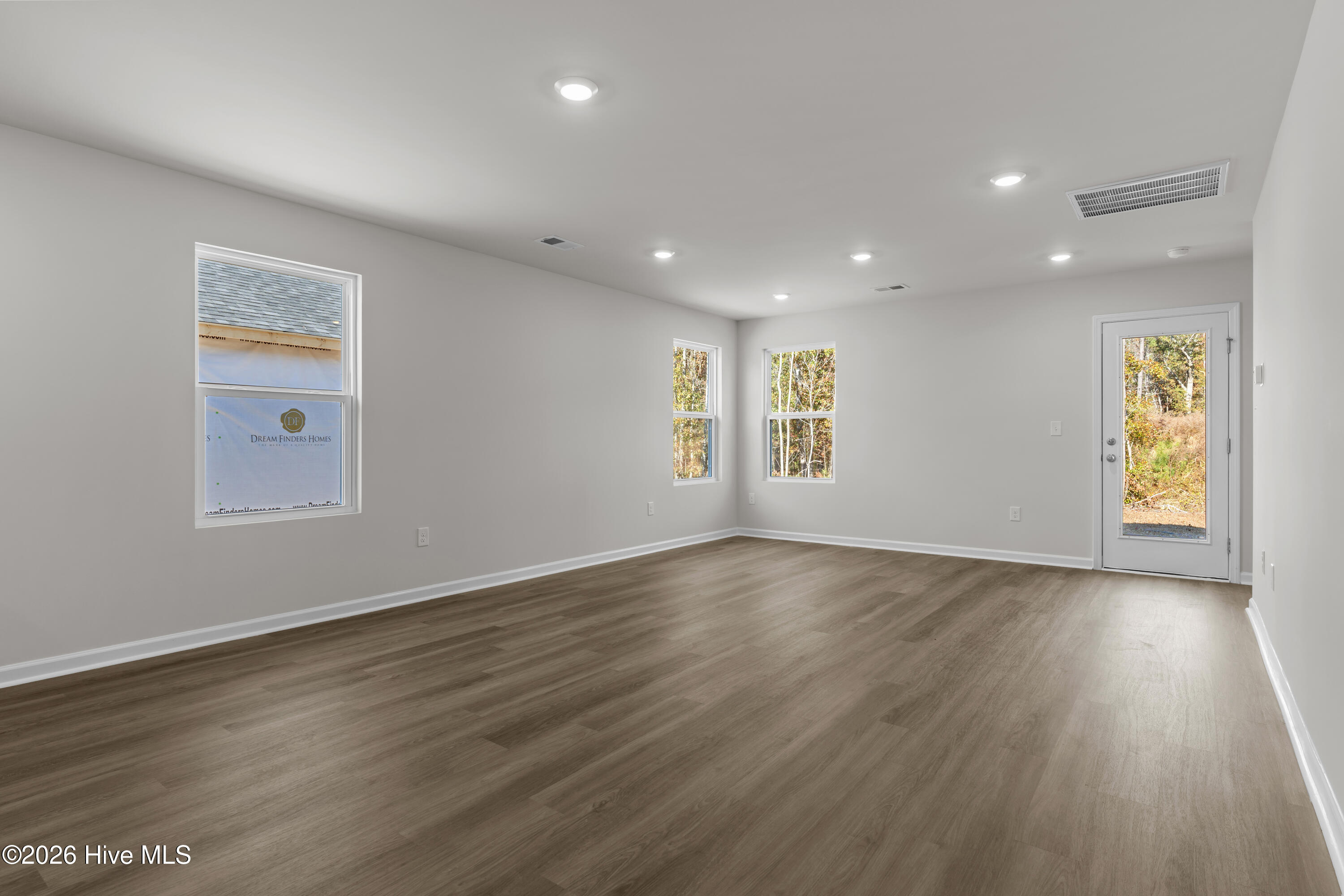 7123 Woodline Drive Sw Property Photo 13