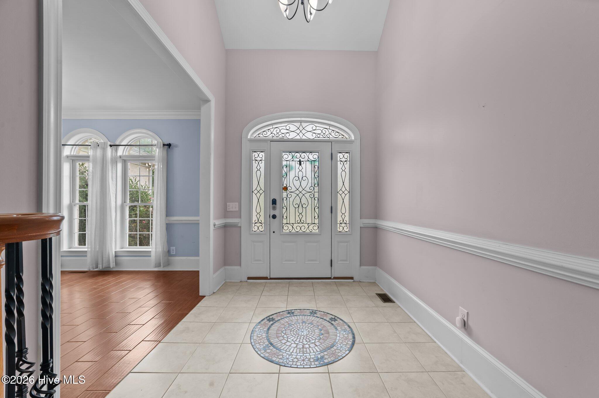 414 Crown Drive Property Photo 3
