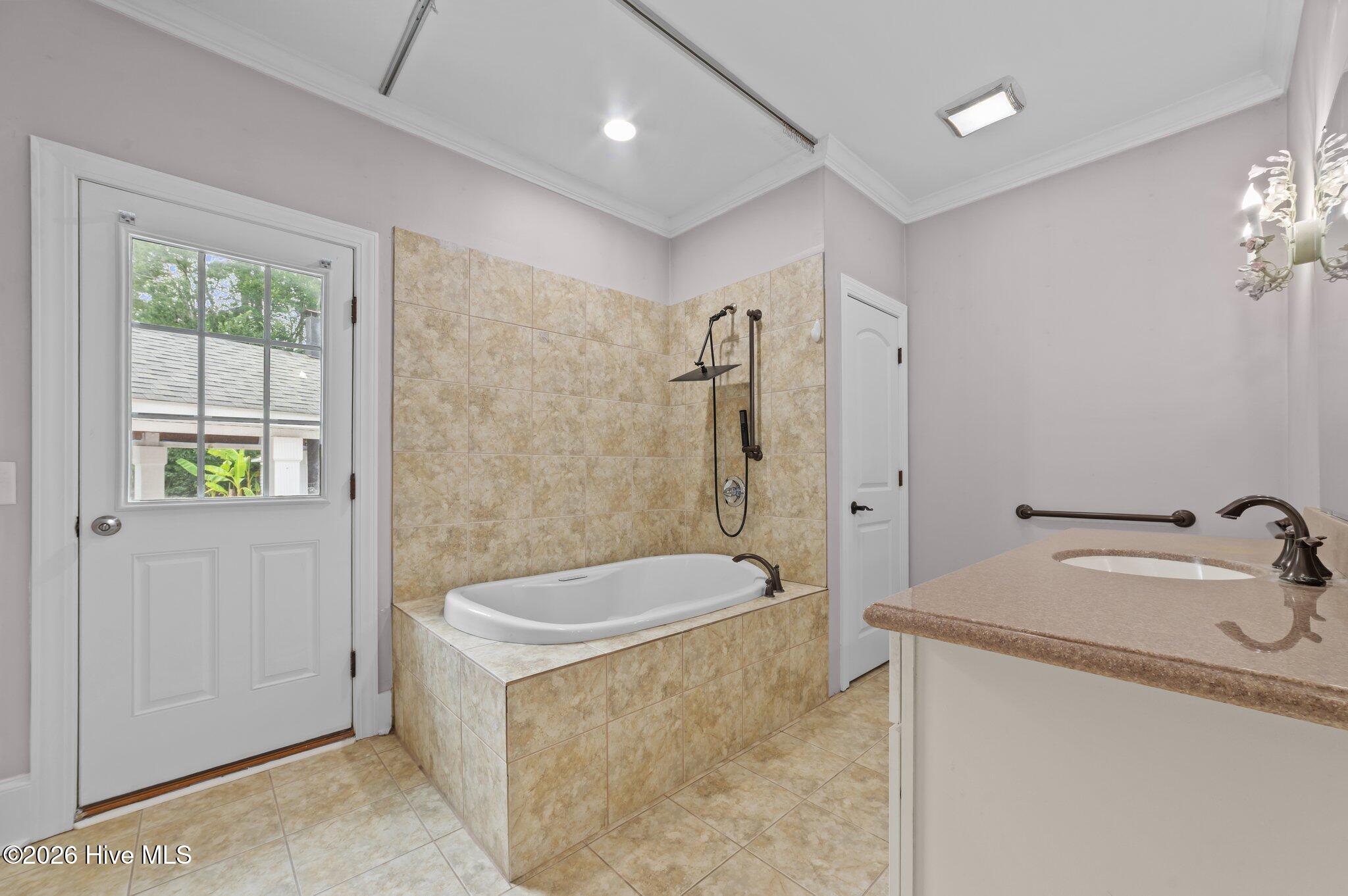 414 Crown Drive Property Photo 17