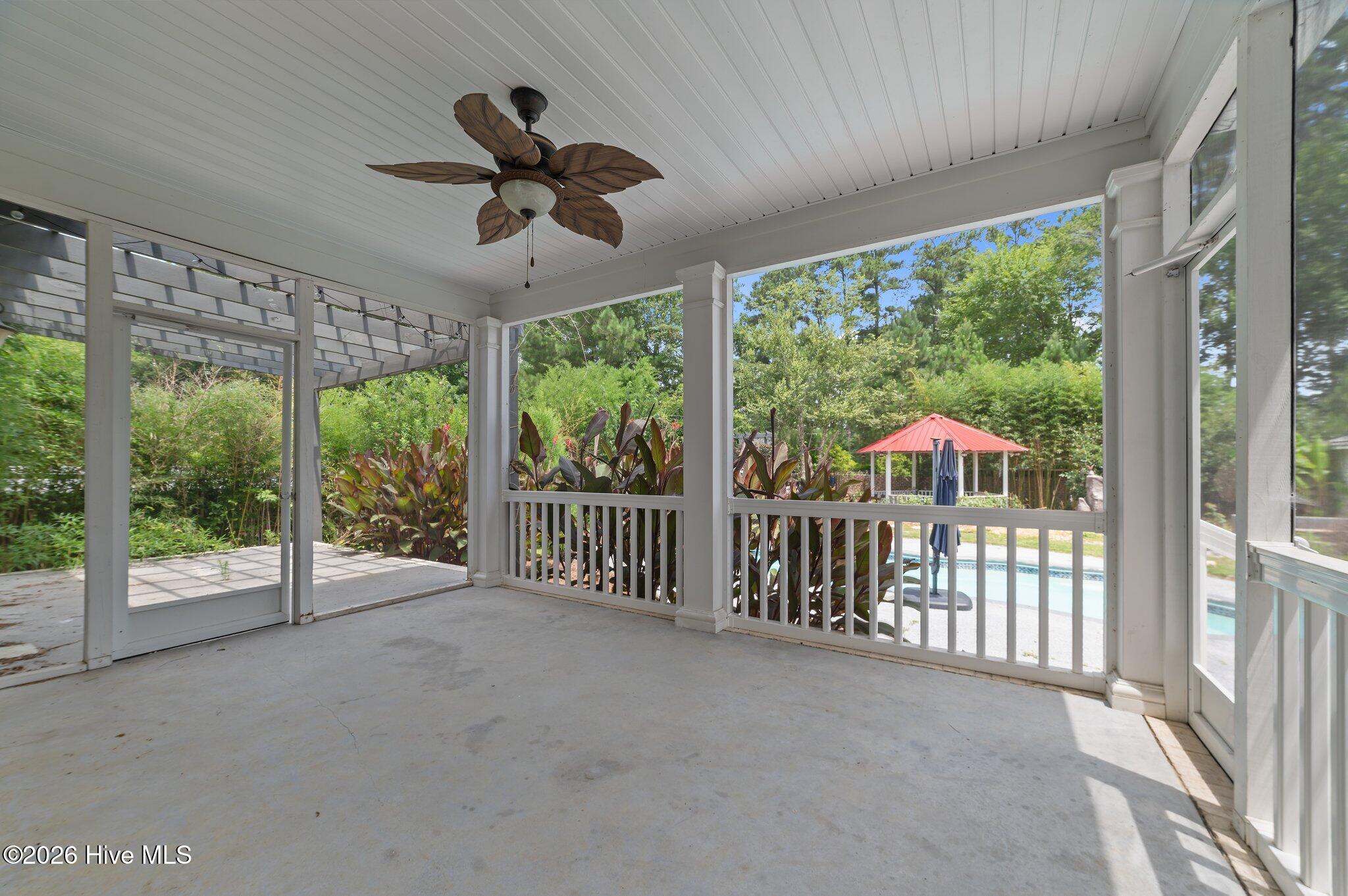 414 Crown Drive Property Photo 41