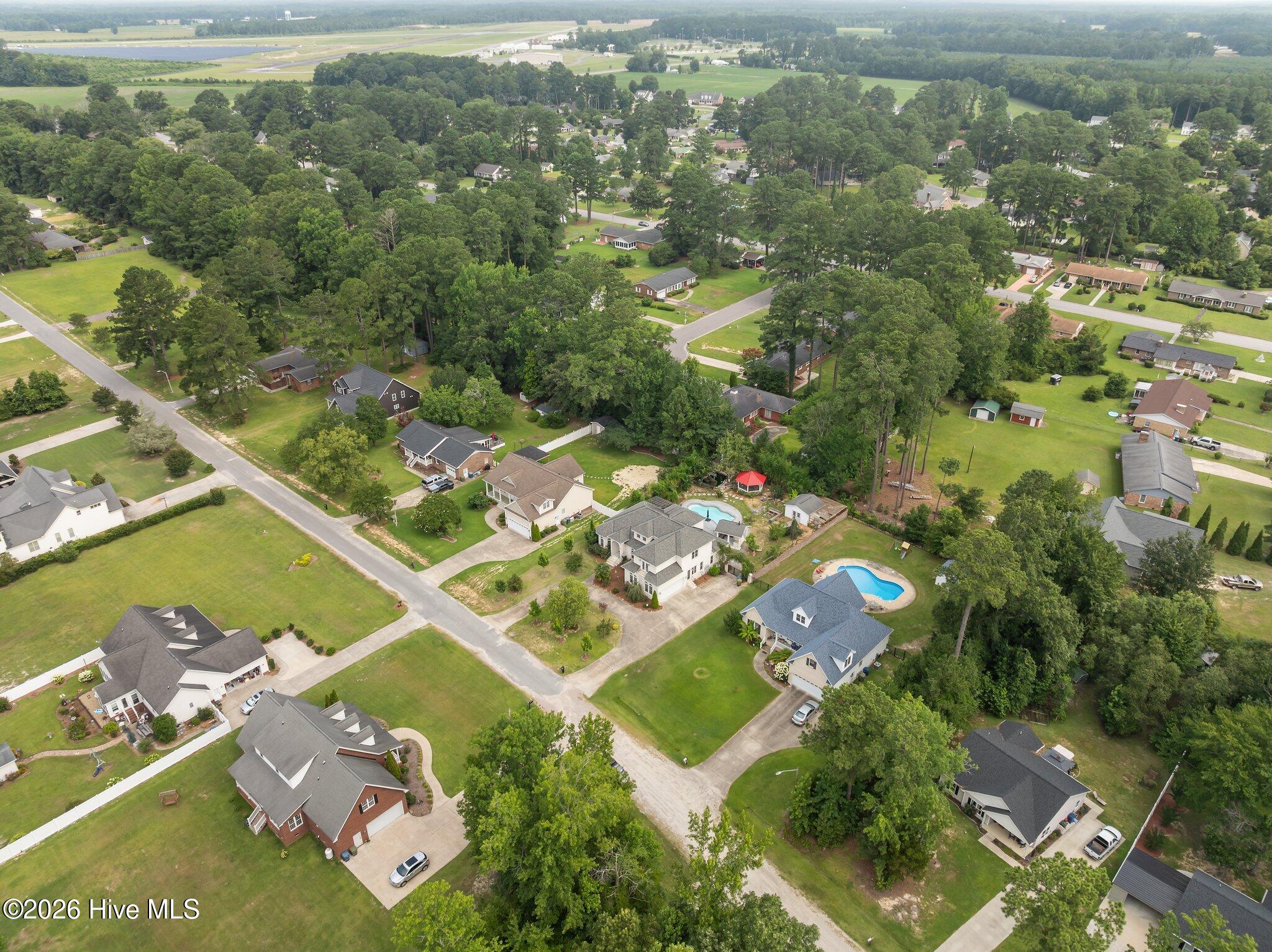 414 Crown Drive Property Photo 49