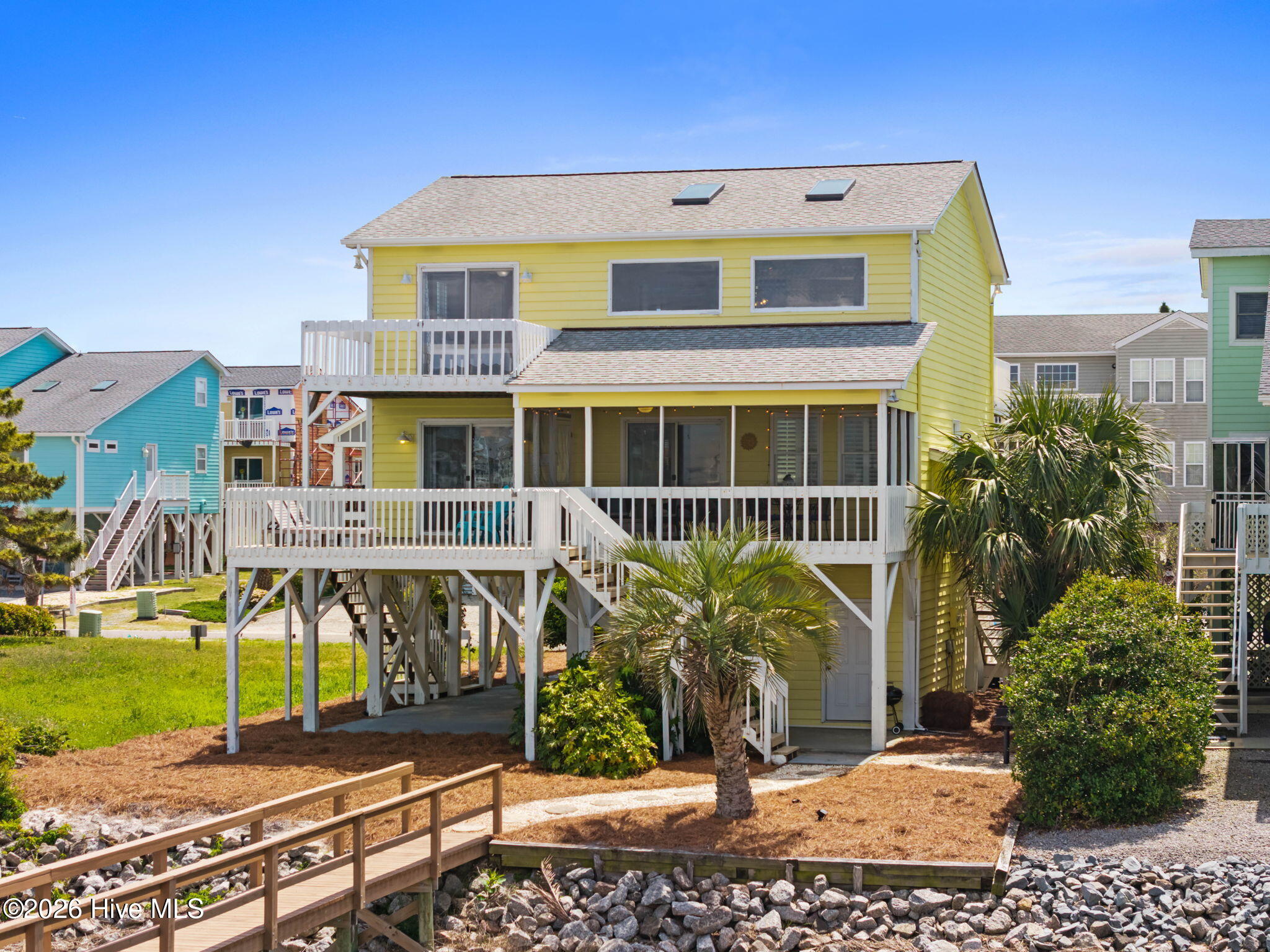 1511 Canal Drive Property Photo 4