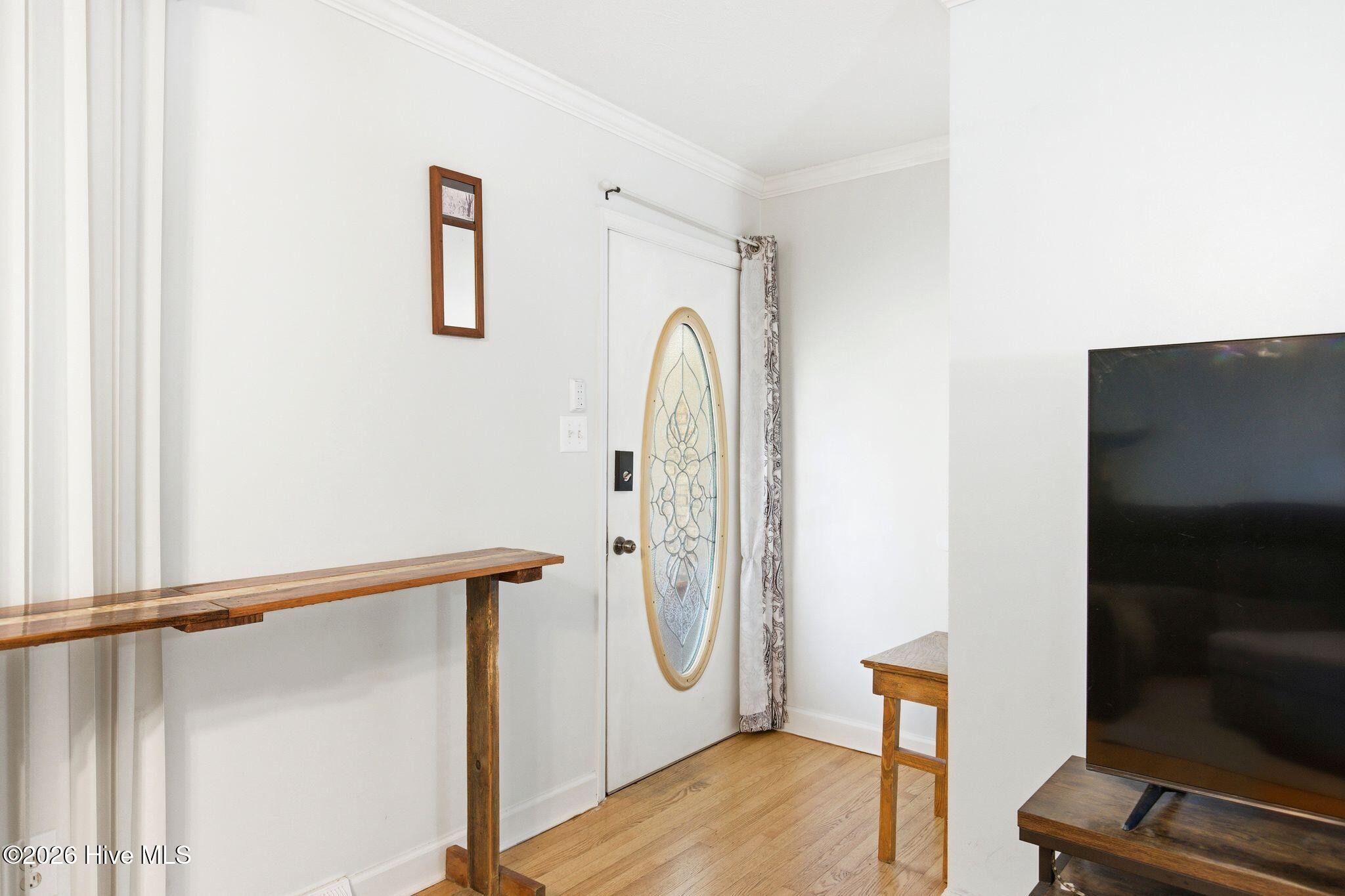 235 Oak Street Property Photo 6