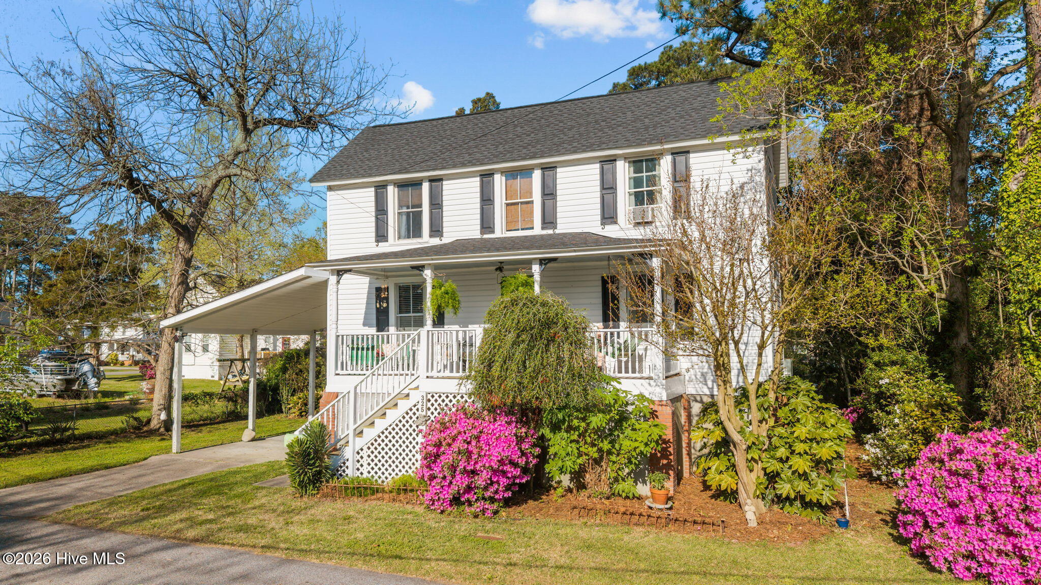 325 Broad Street Property Photo 4