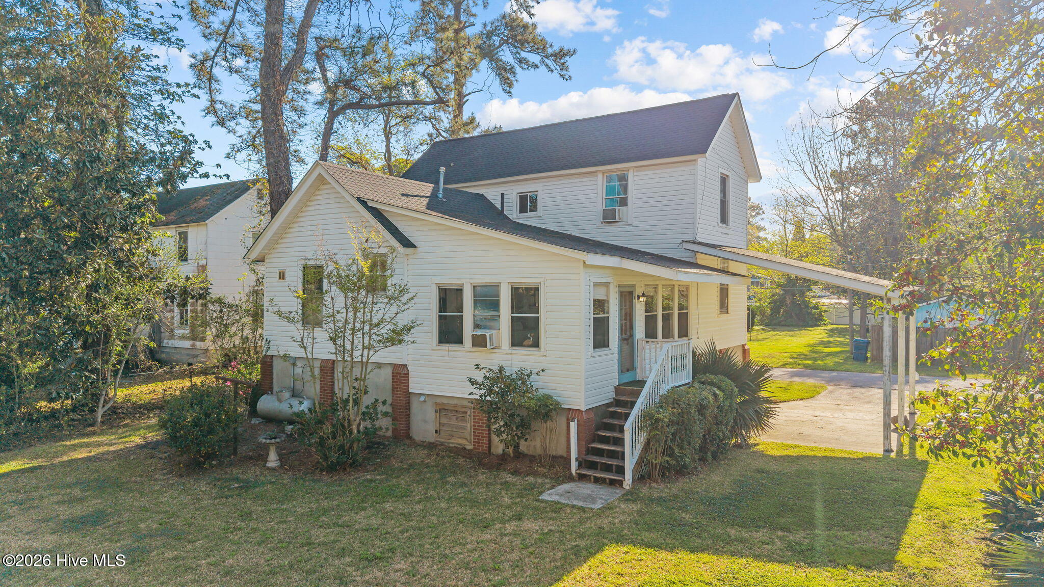 325 Broad Street Property Photo 5