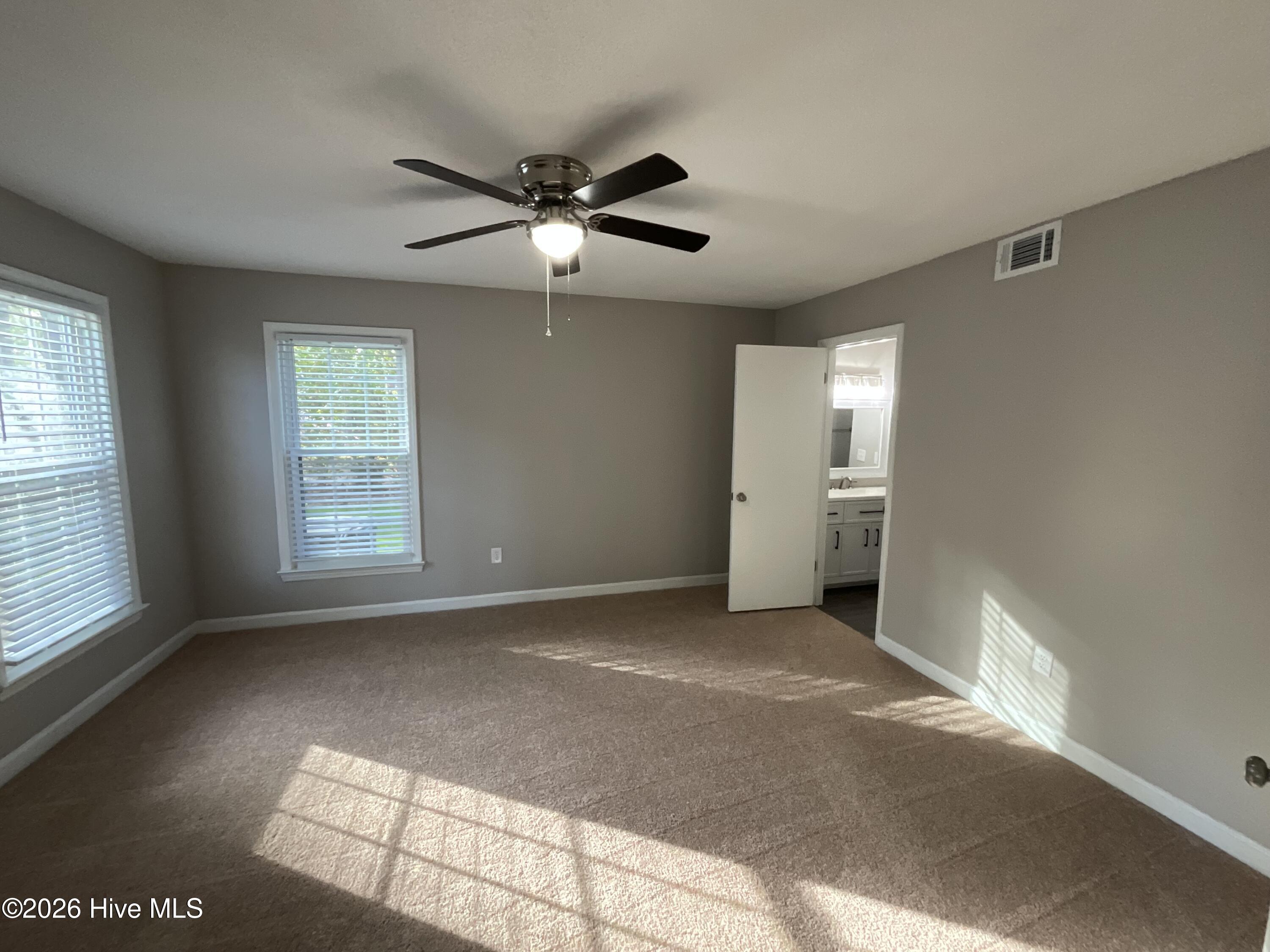 3203 Gordon Drive Property Photo 9