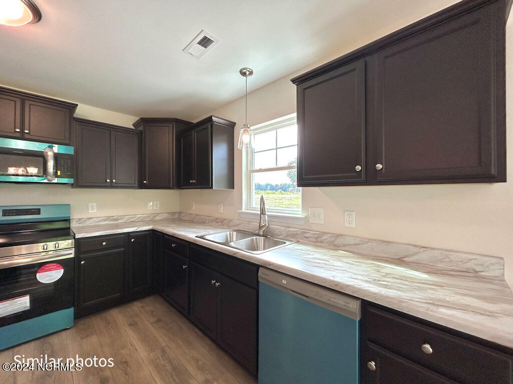 811 N Sandy Shore Court Property Photo 13
