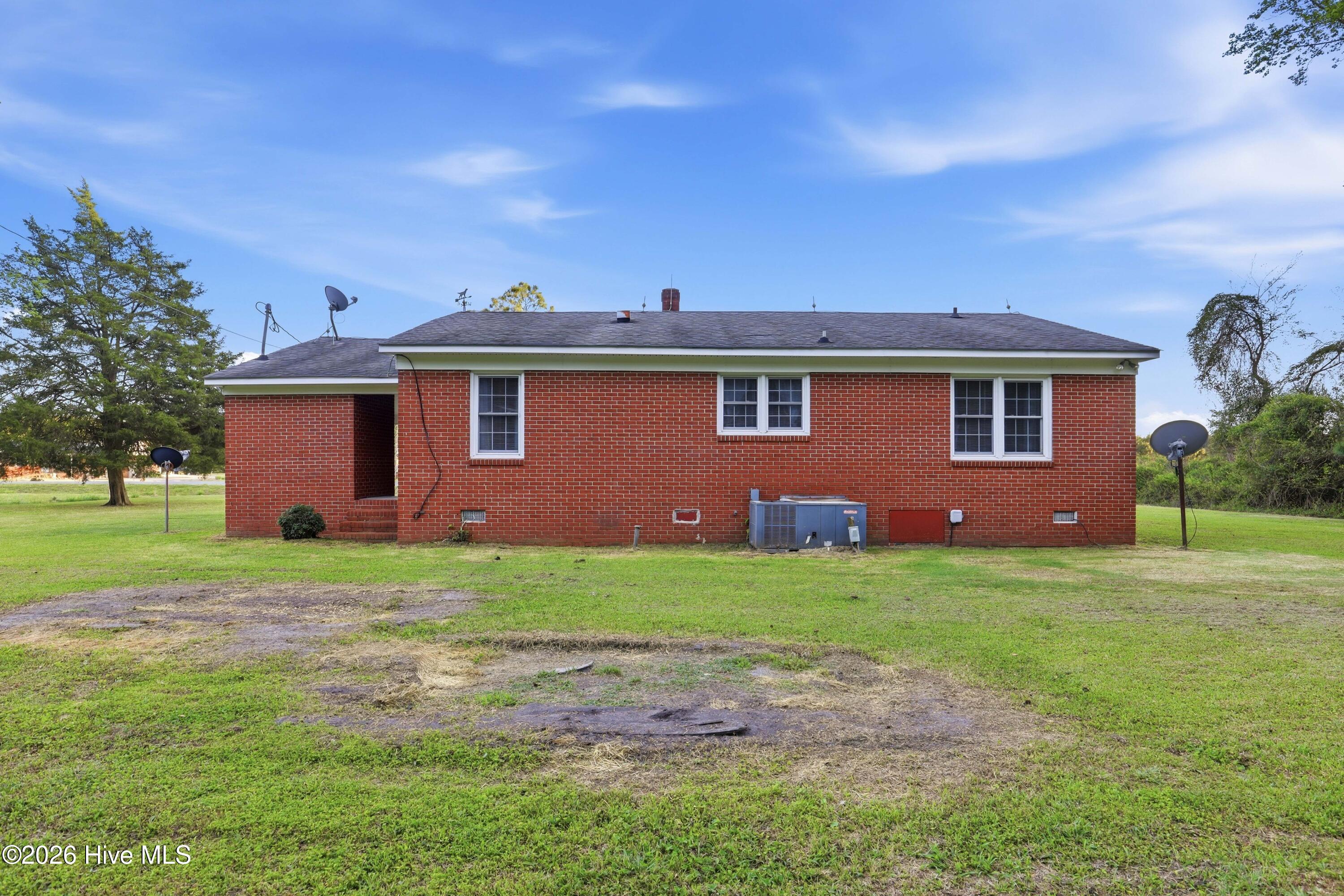 6566 Hwy 41 W Property Photo 7