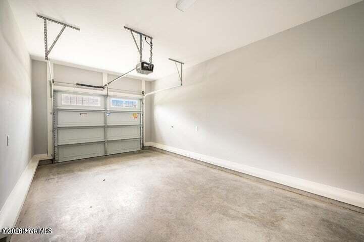 3509 Richter Way B Property Photo 5