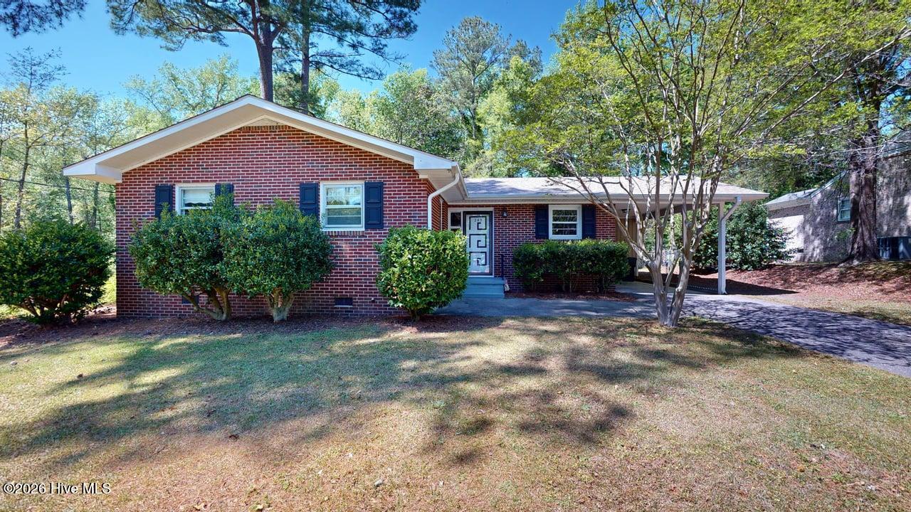 245 S Hillcrest Drive Property Photo 1