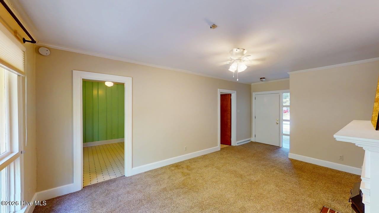 245 S Hillcrest Drive Property Photo 9