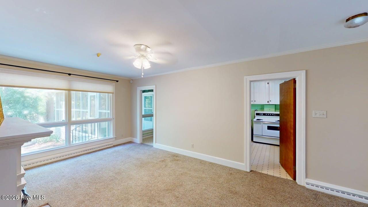 245 S Hillcrest Drive Property Photo 10