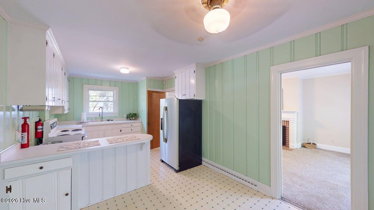 245 S Hillcrest Drive Property Photo 15