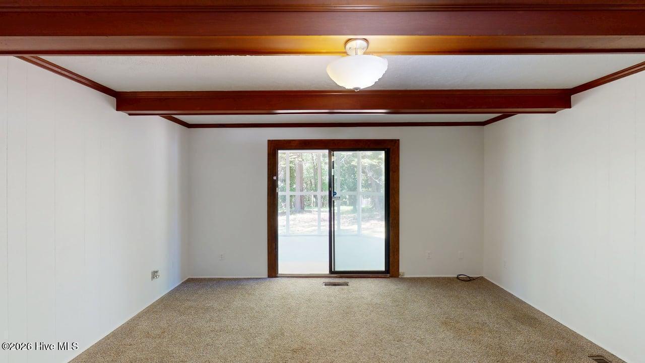 245 S Hillcrest Drive Property Photo 18