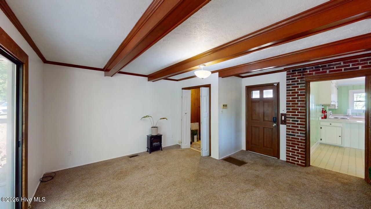 245 S Hillcrest Drive Property Photo 22