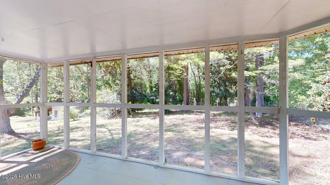 245 S Hillcrest Drive Property Photo 24