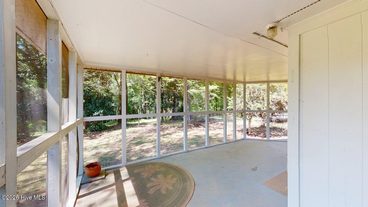 245 S Hillcrest Drive Property Photo 28