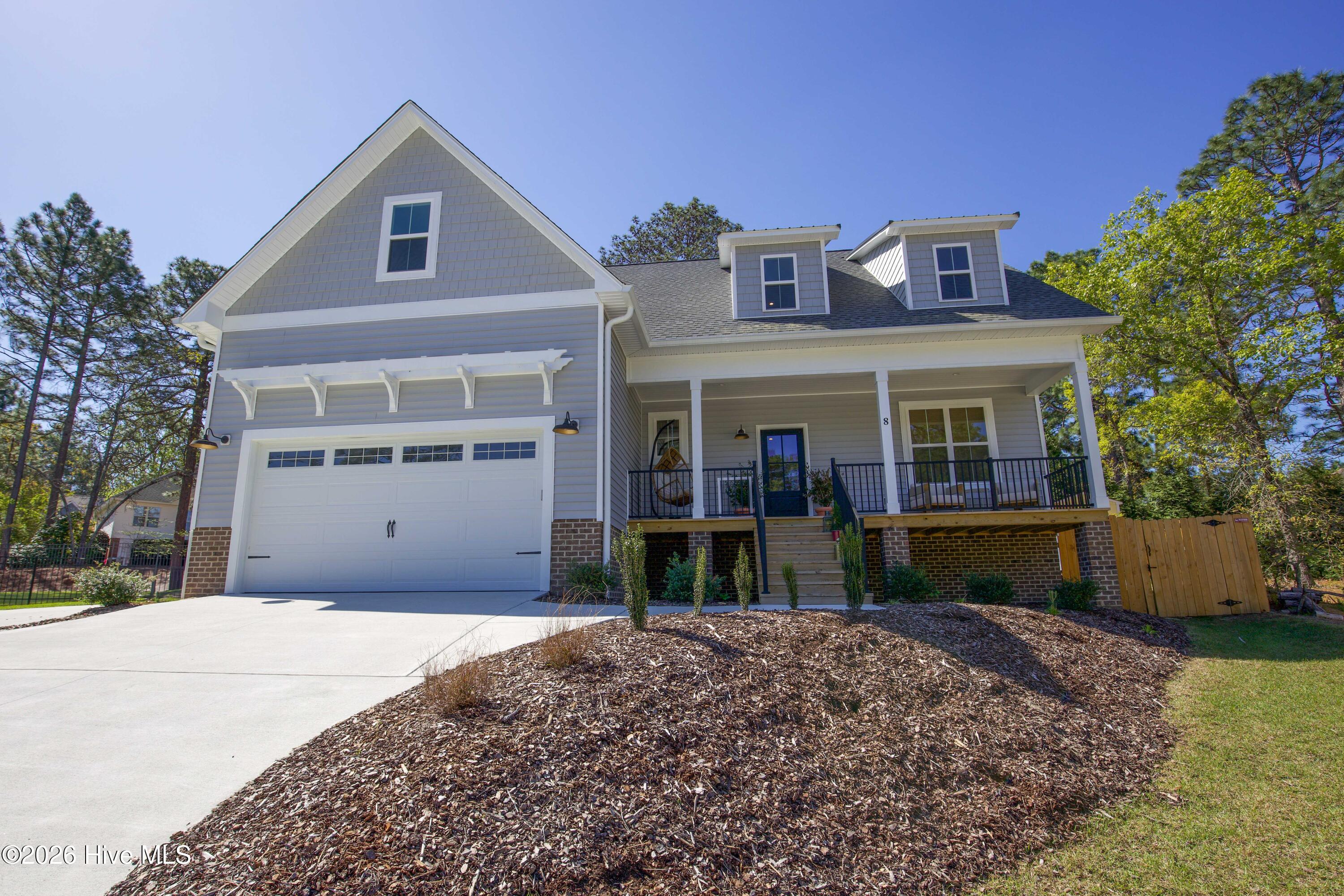 8 Raintree Court Property Photo 1