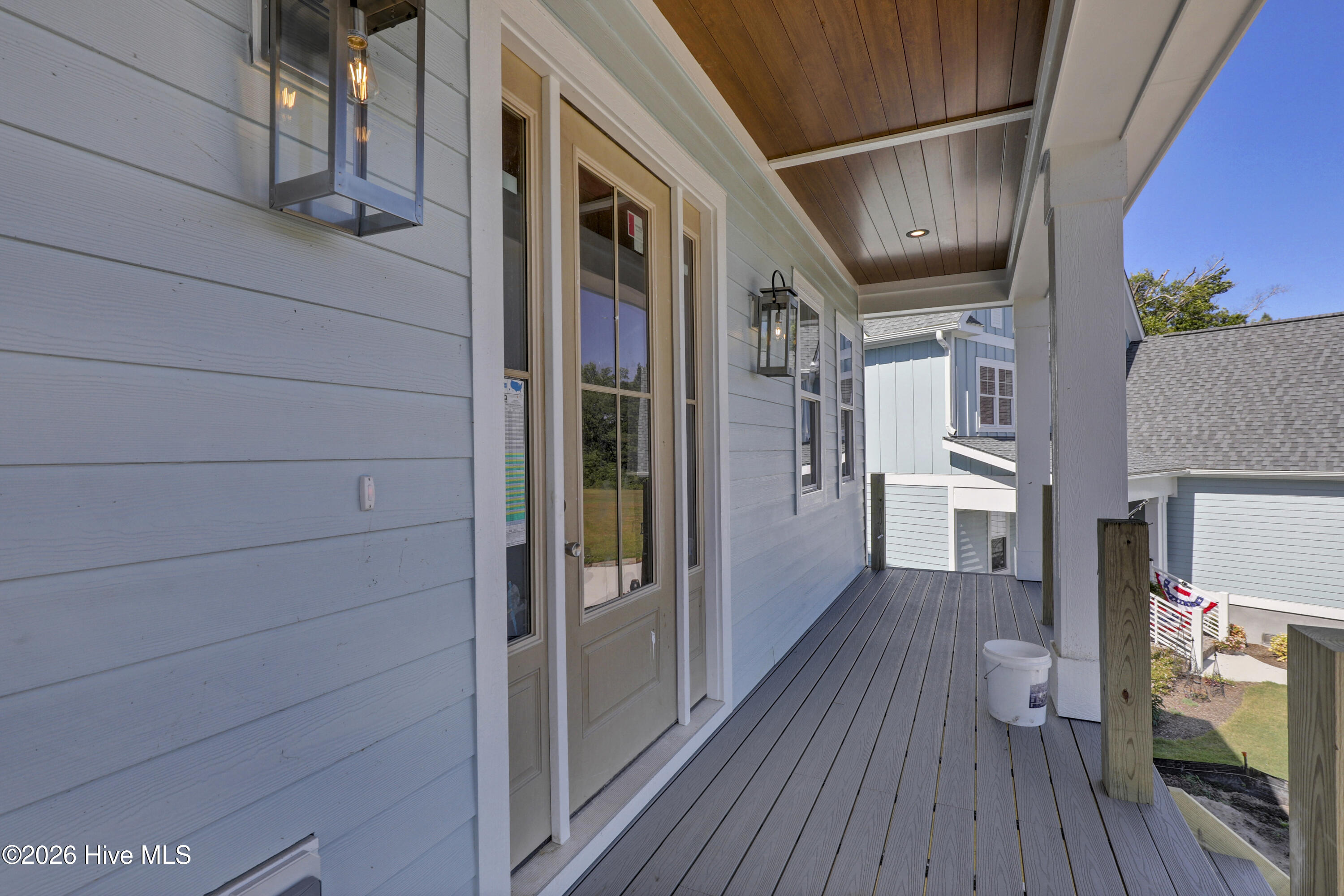 828 Lake Willow Way Property Photo 3