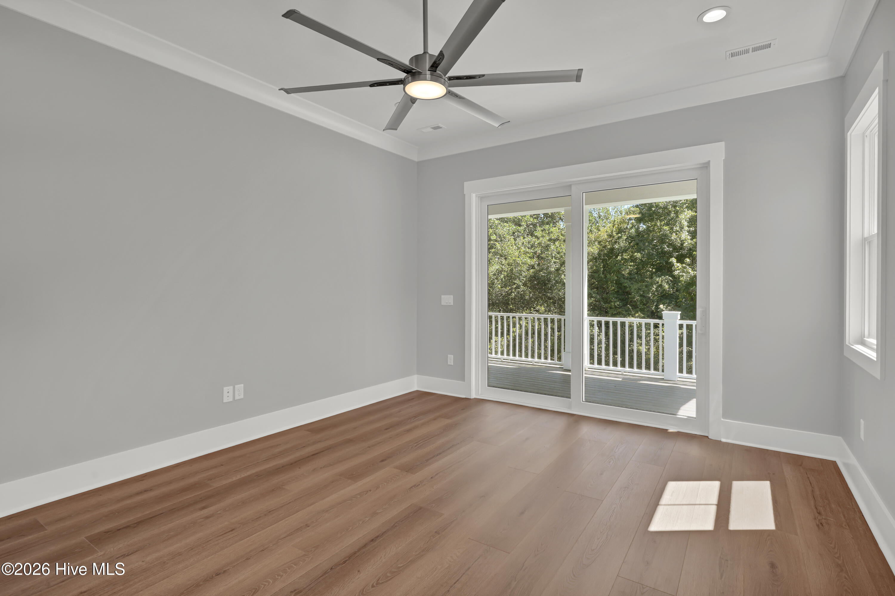 828 Lake Willow Way Property Photo 25