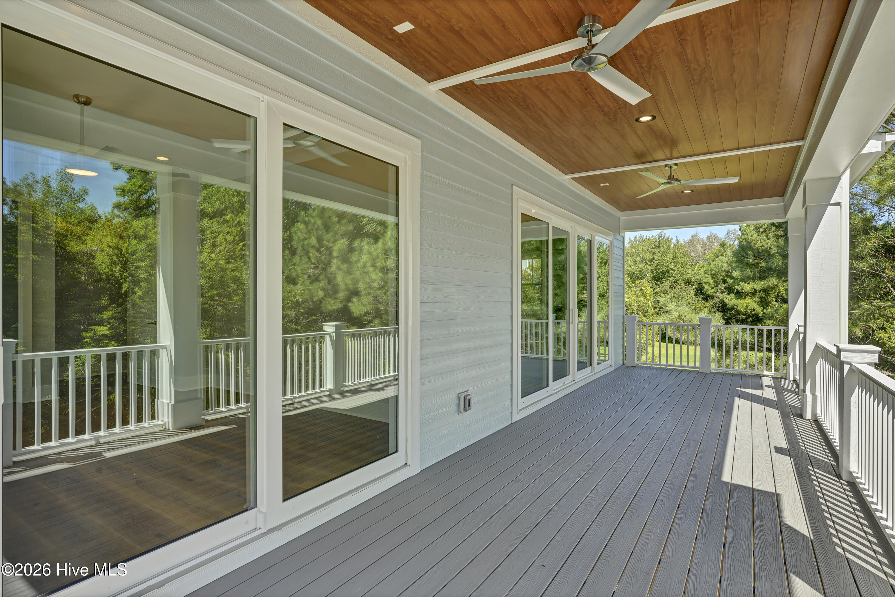 828 Lake Willow Way Property Photo 32