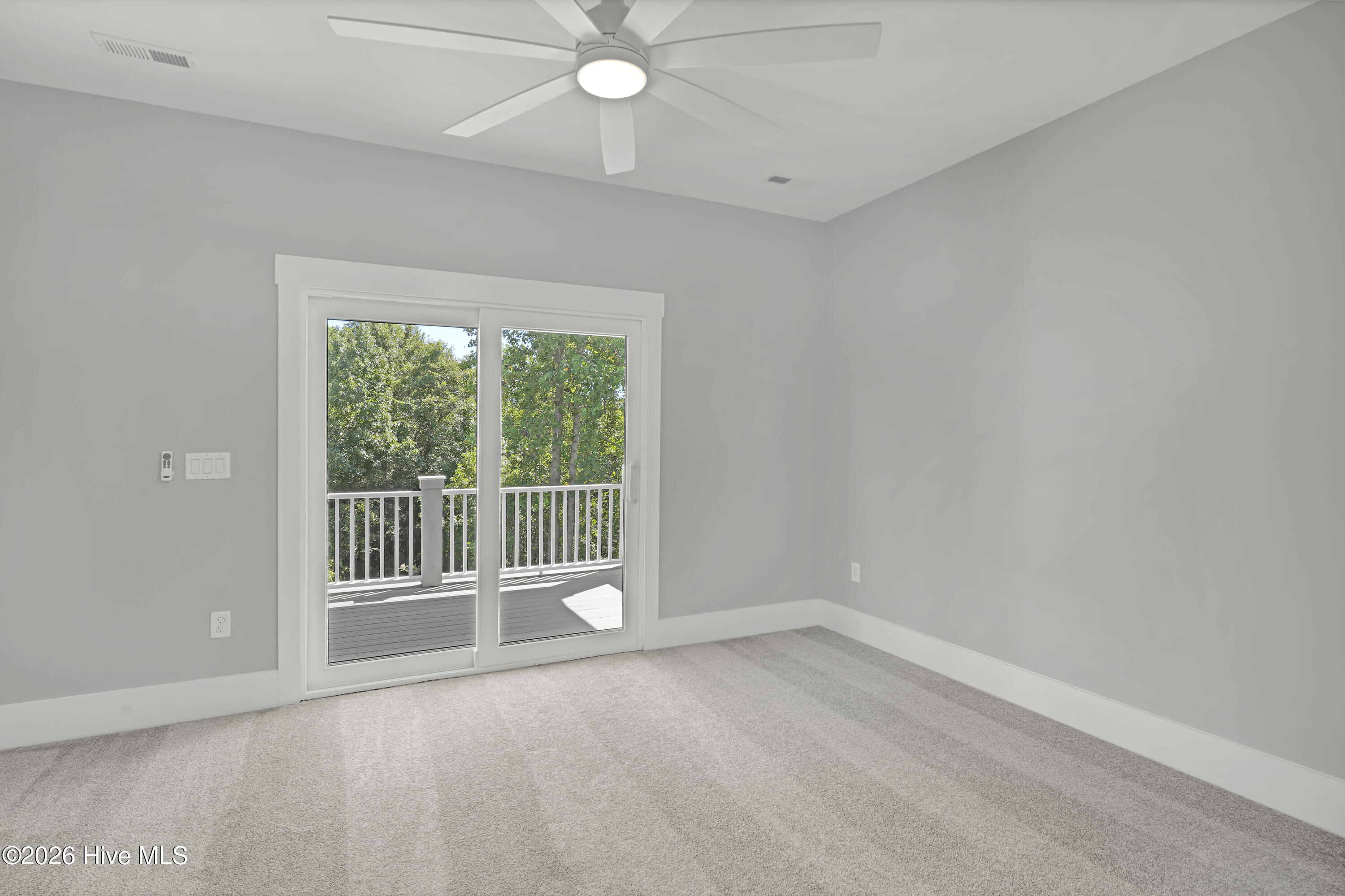 828 Lake Willow Way Property Photo 48