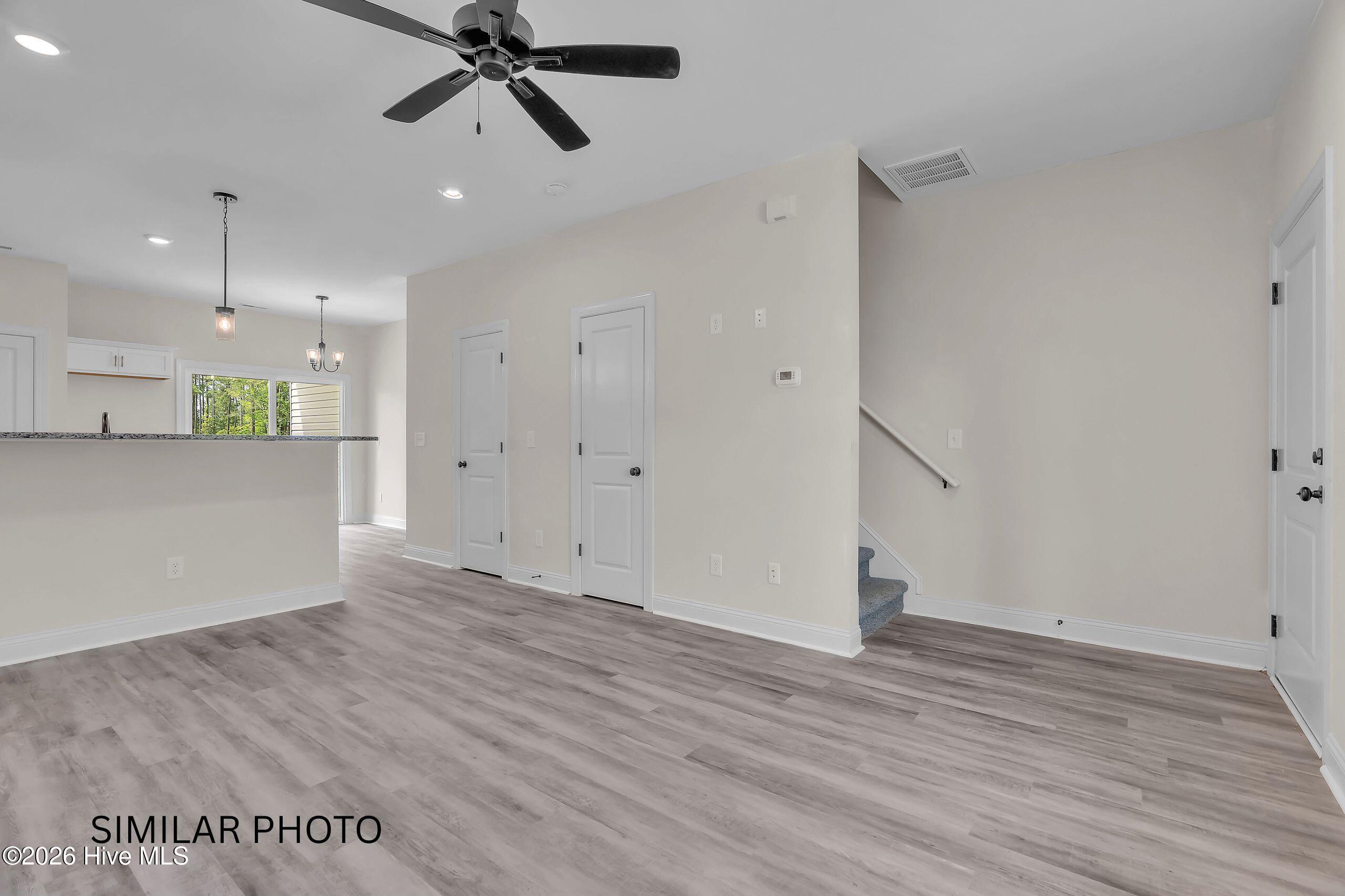 726 Cross Bridge Way Lot #8 Property Photo 6