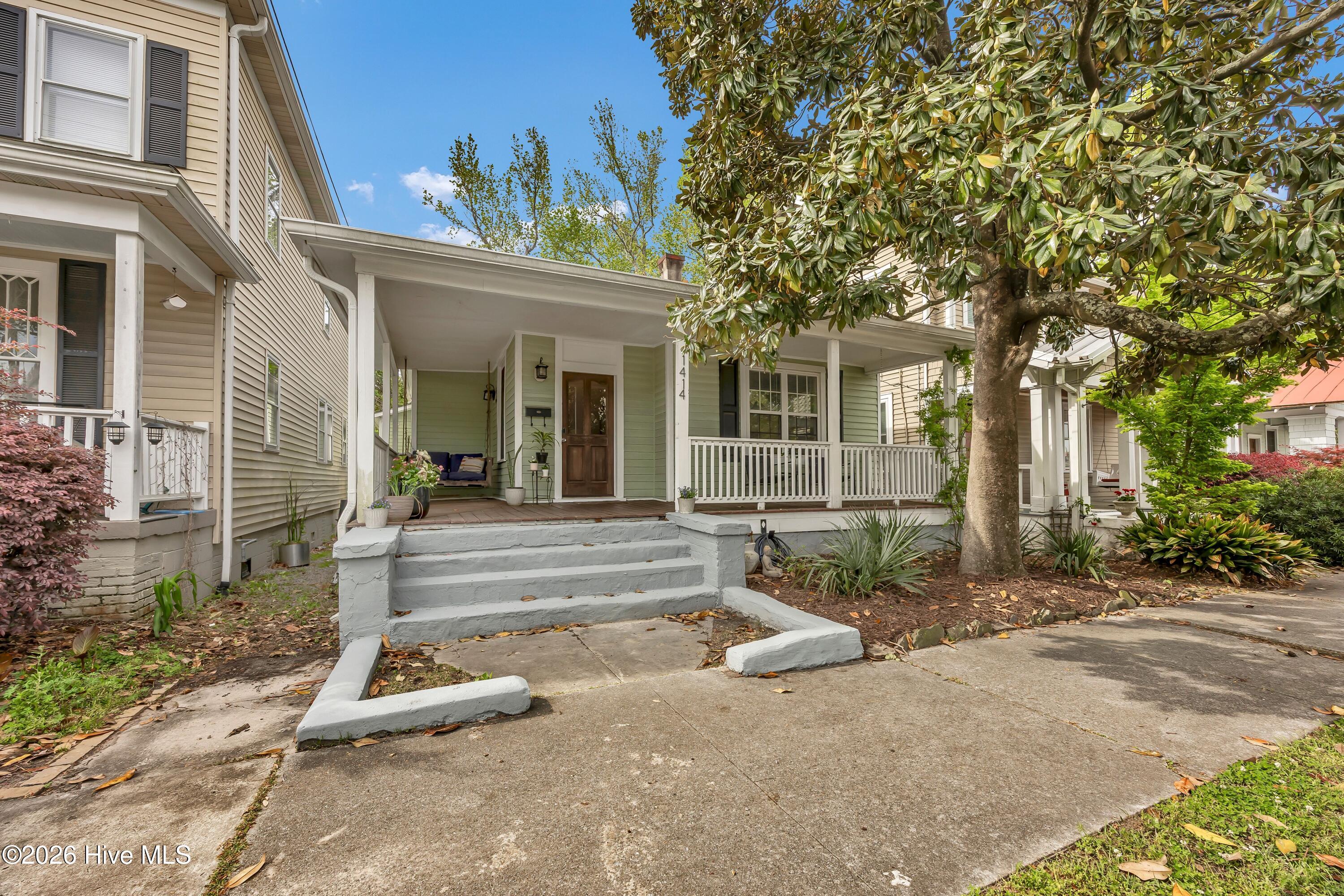 1414 Dock Street Property Photo 1
