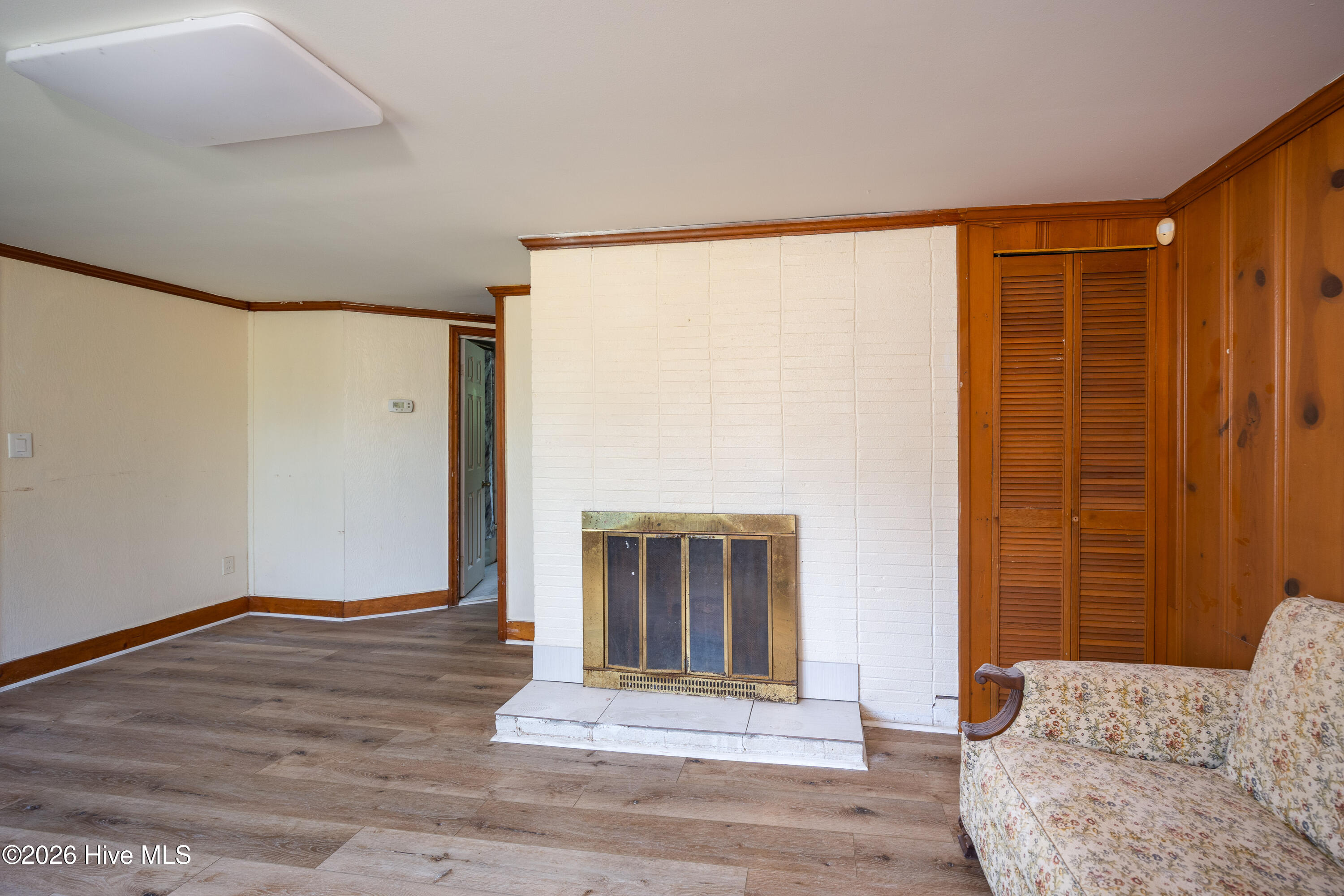 321 N Church Avenue Property Photo 13