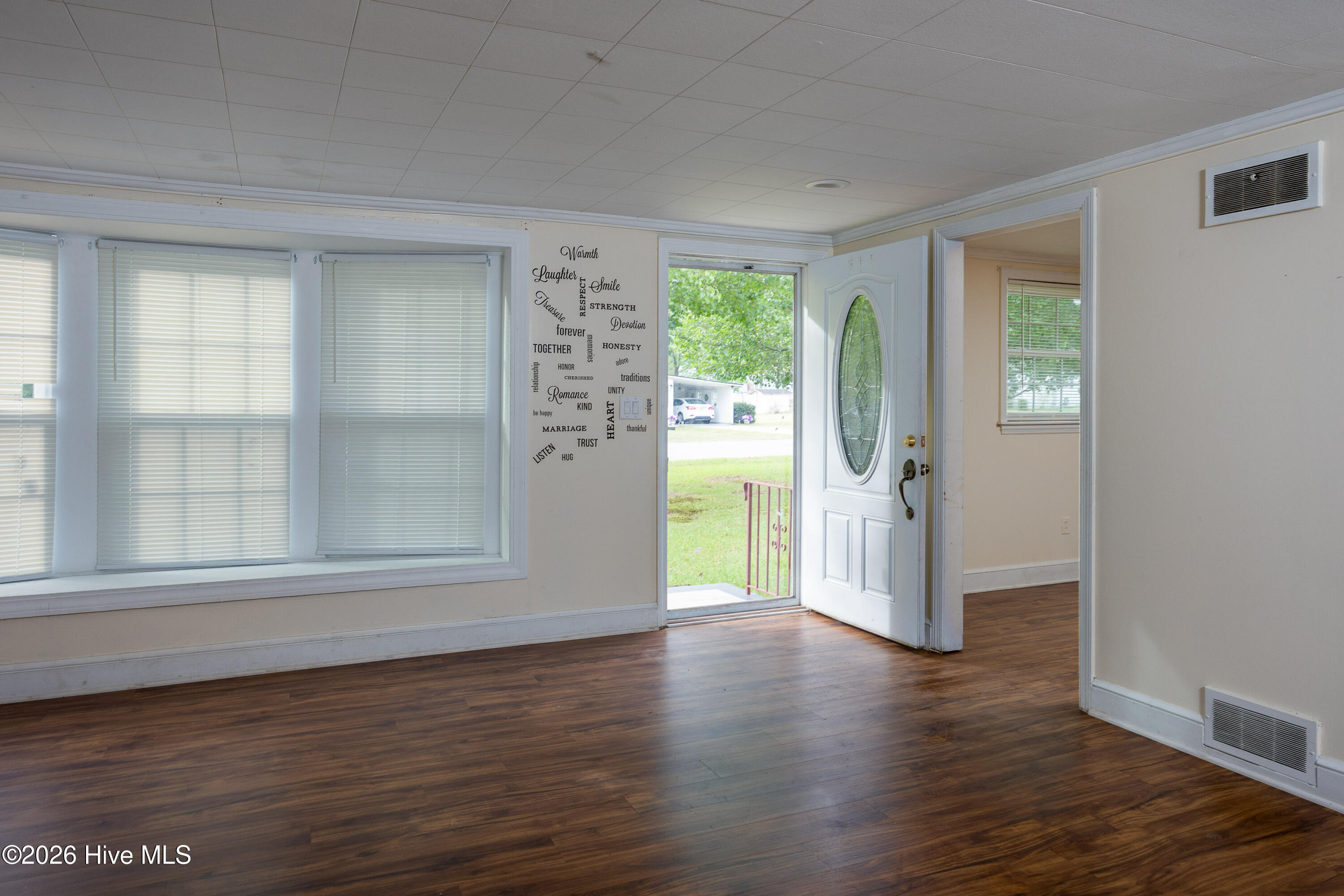 321 N Church Avenue Property Photo 15