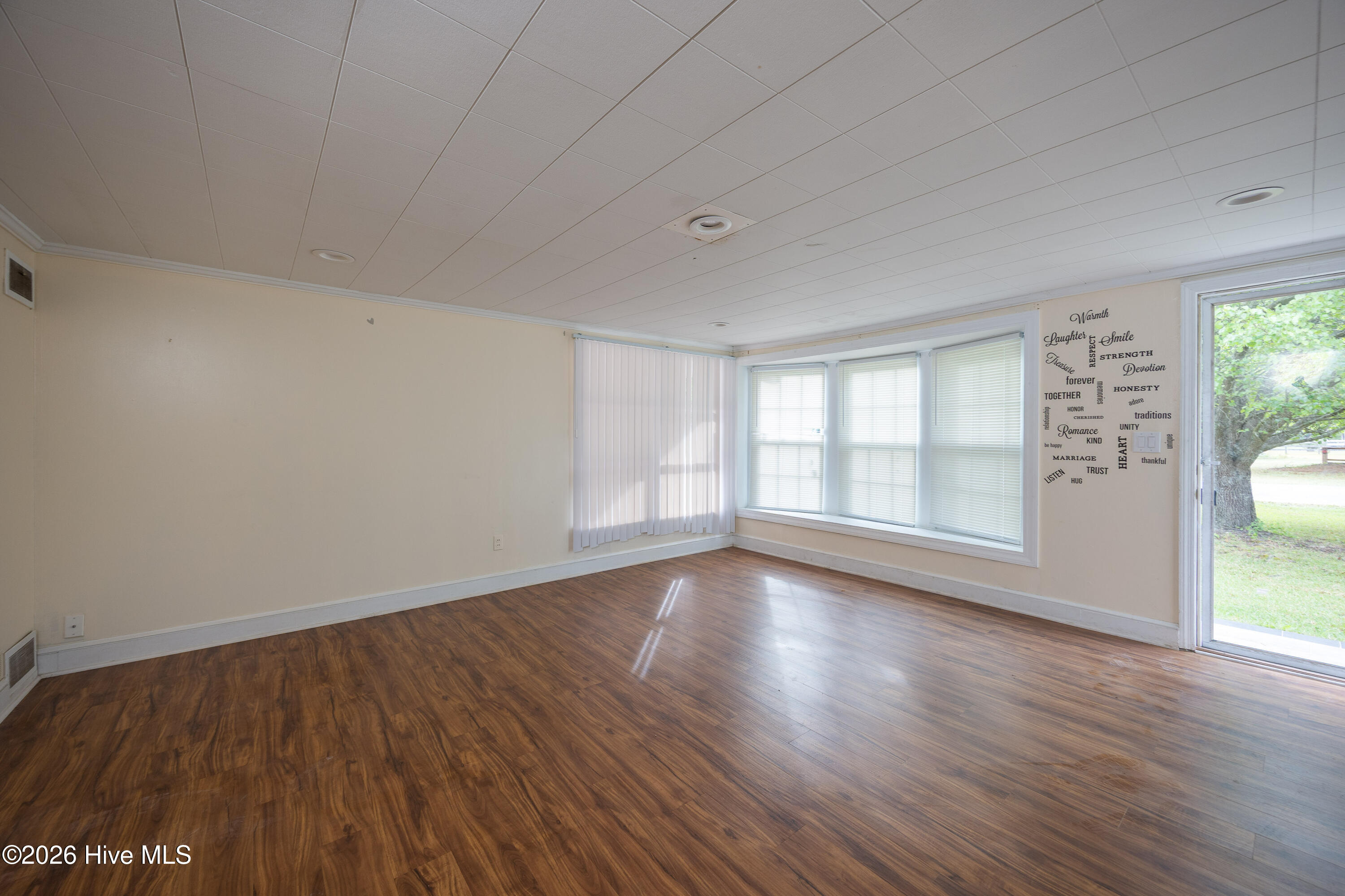 321 N Church Avenue Property Photo 17