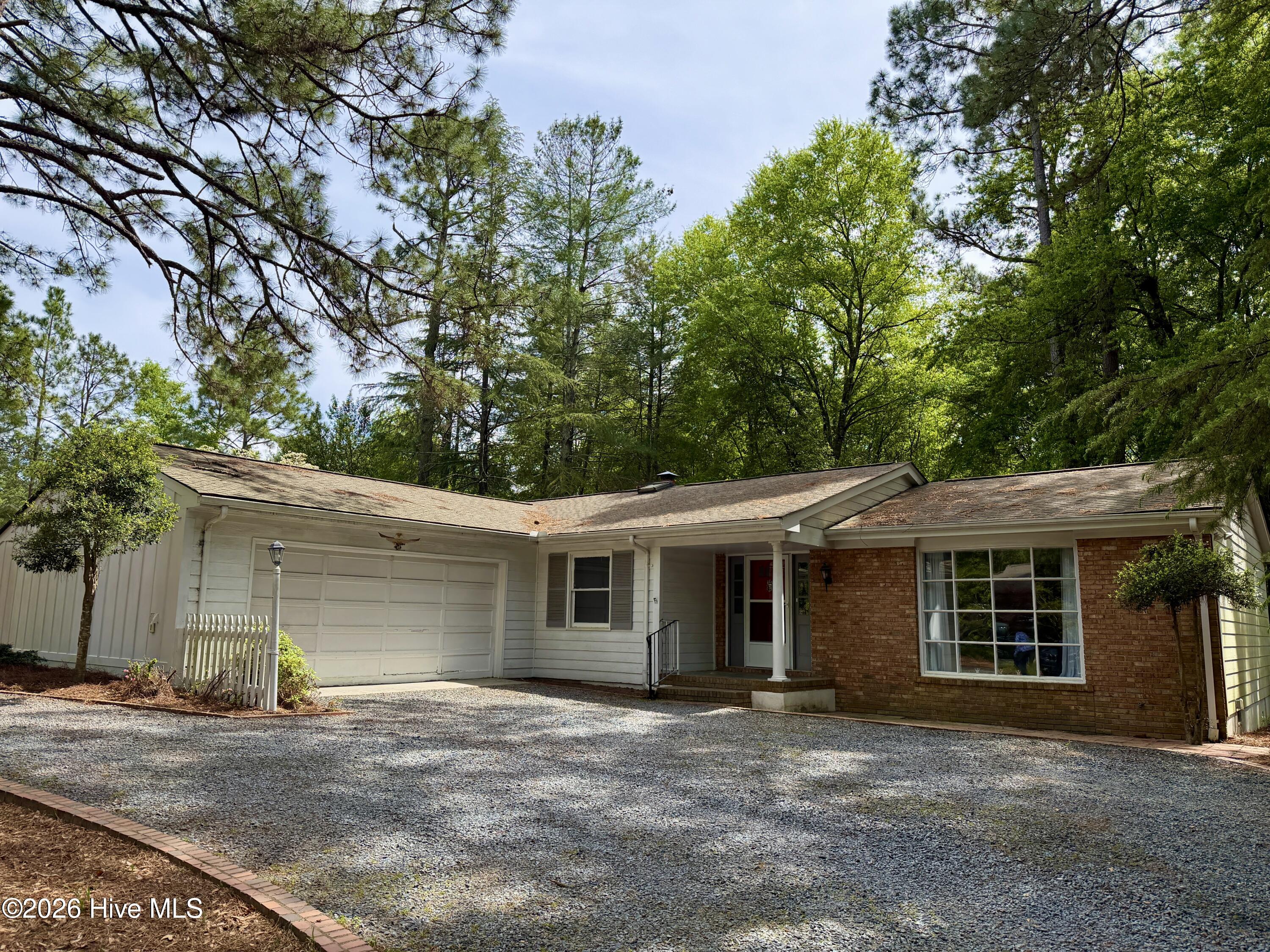 20 Merion Circle Property Photo 2