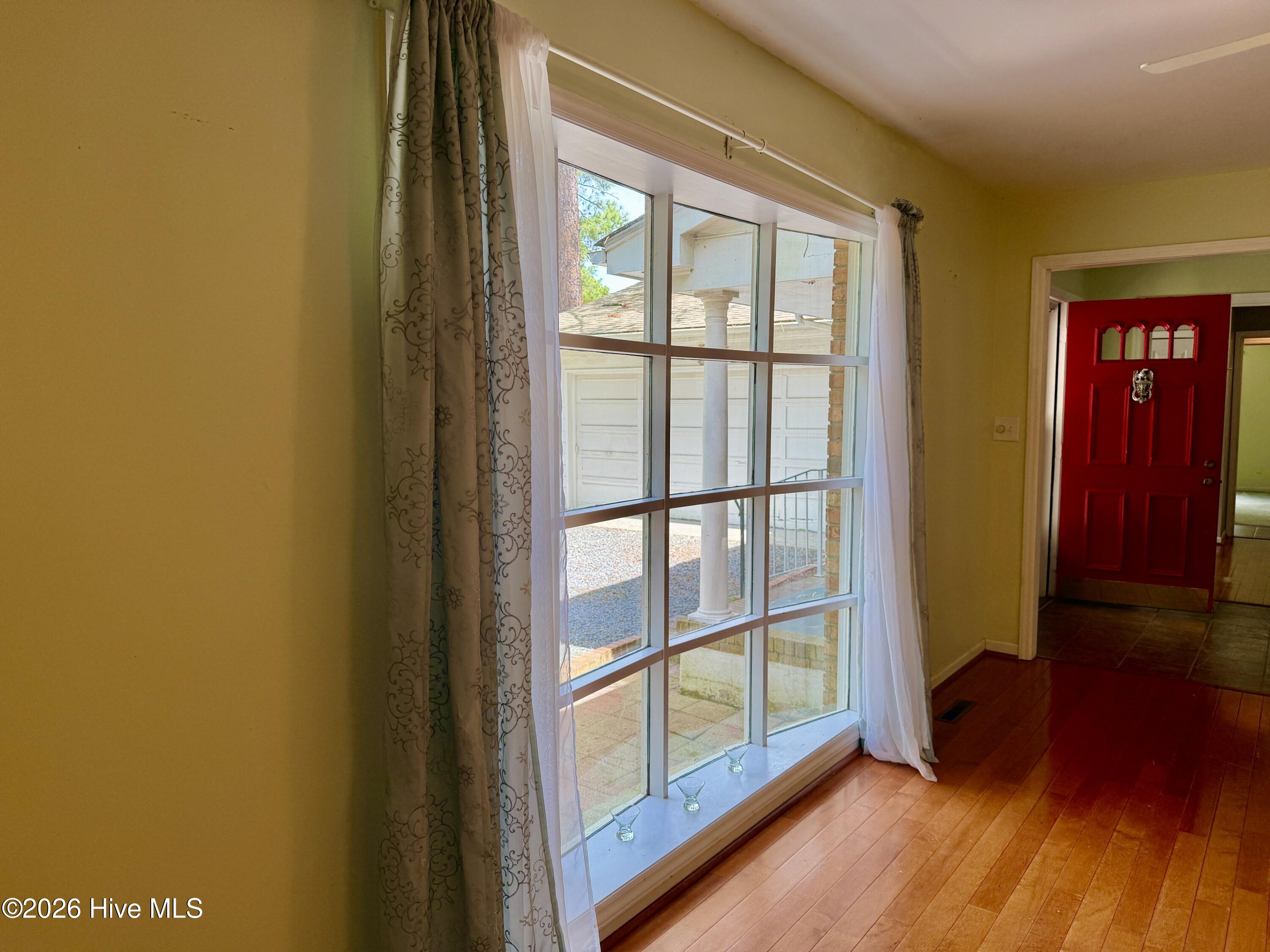 20 Merion Circle Property Photo 7