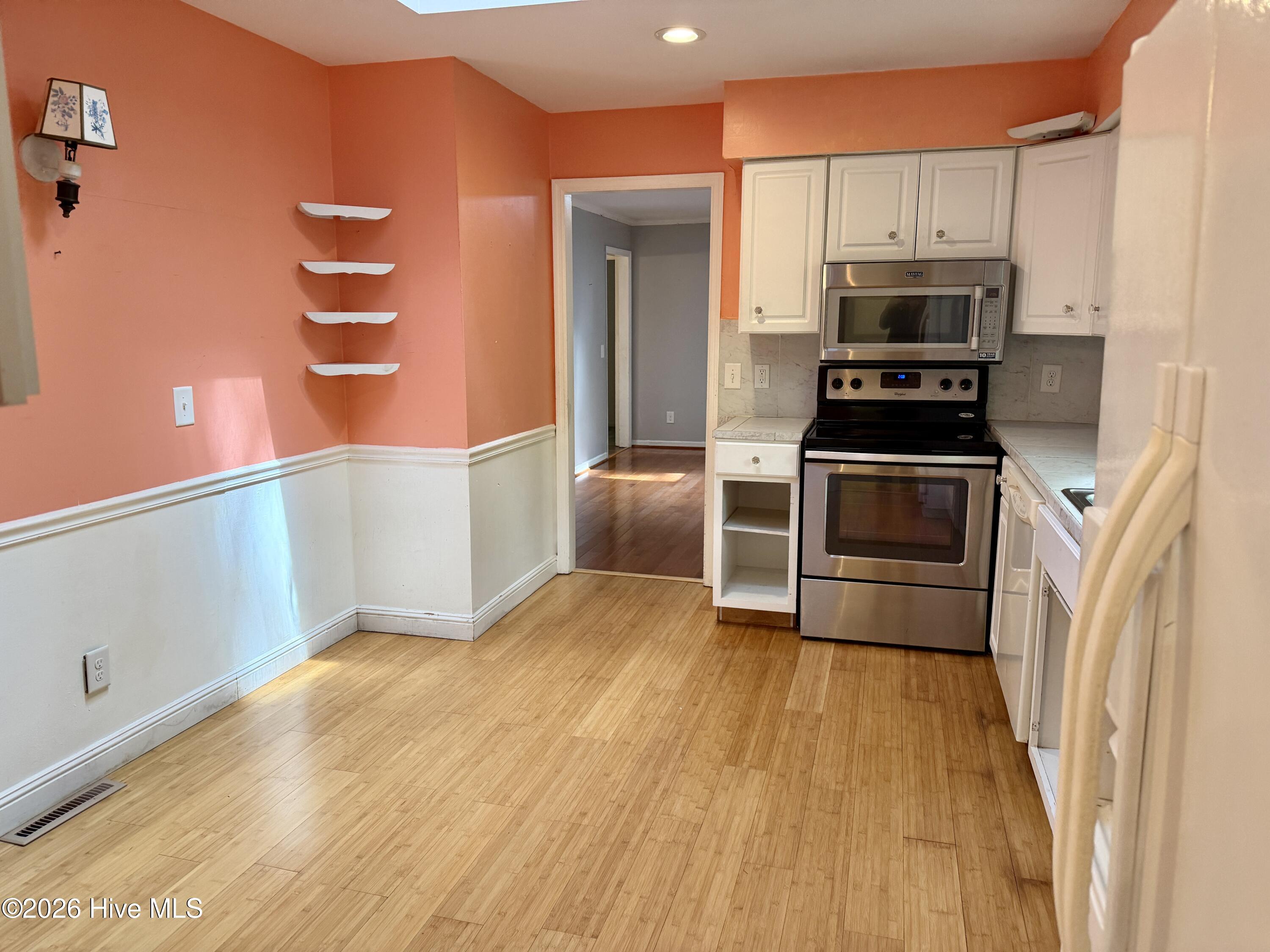 20 Merion Circle Property Photo 9