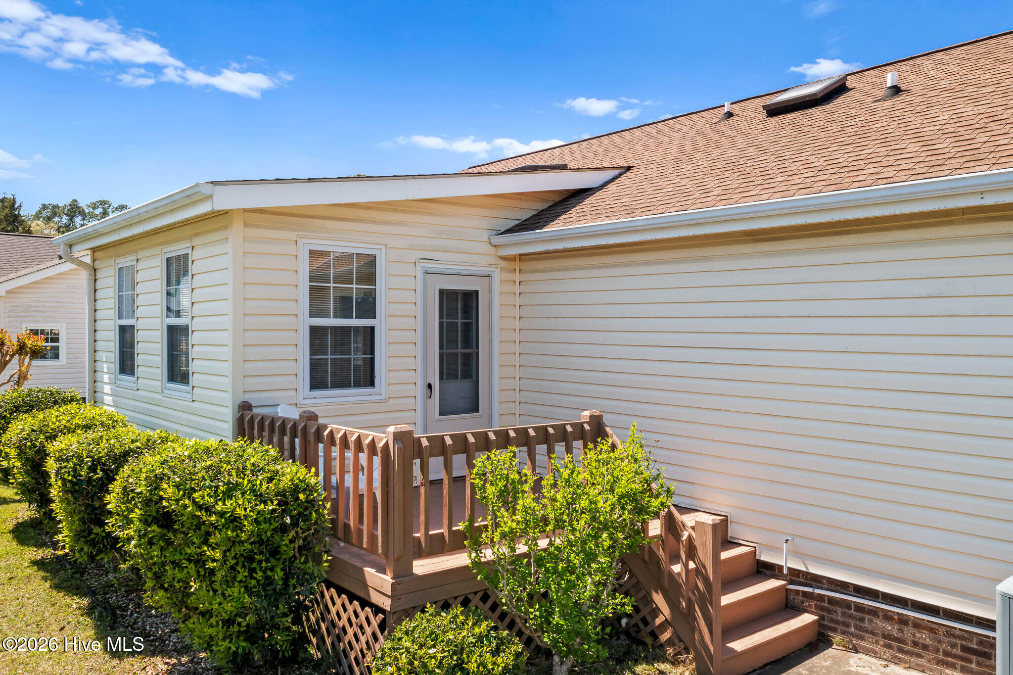 471 Saltaire Drive Sw Property Photo 4