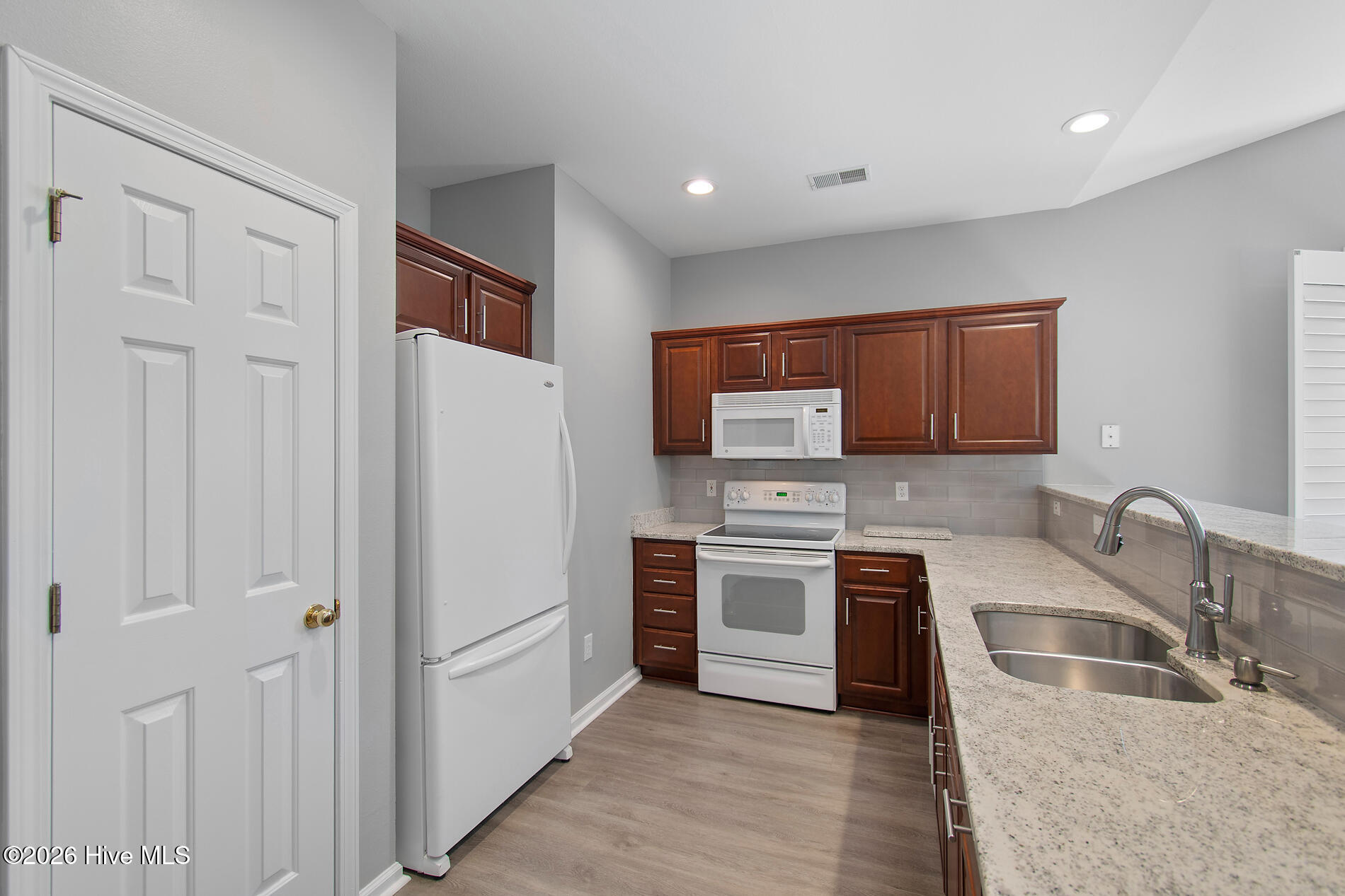952 Great Egret Circle Sw # 3 Property Photo 6