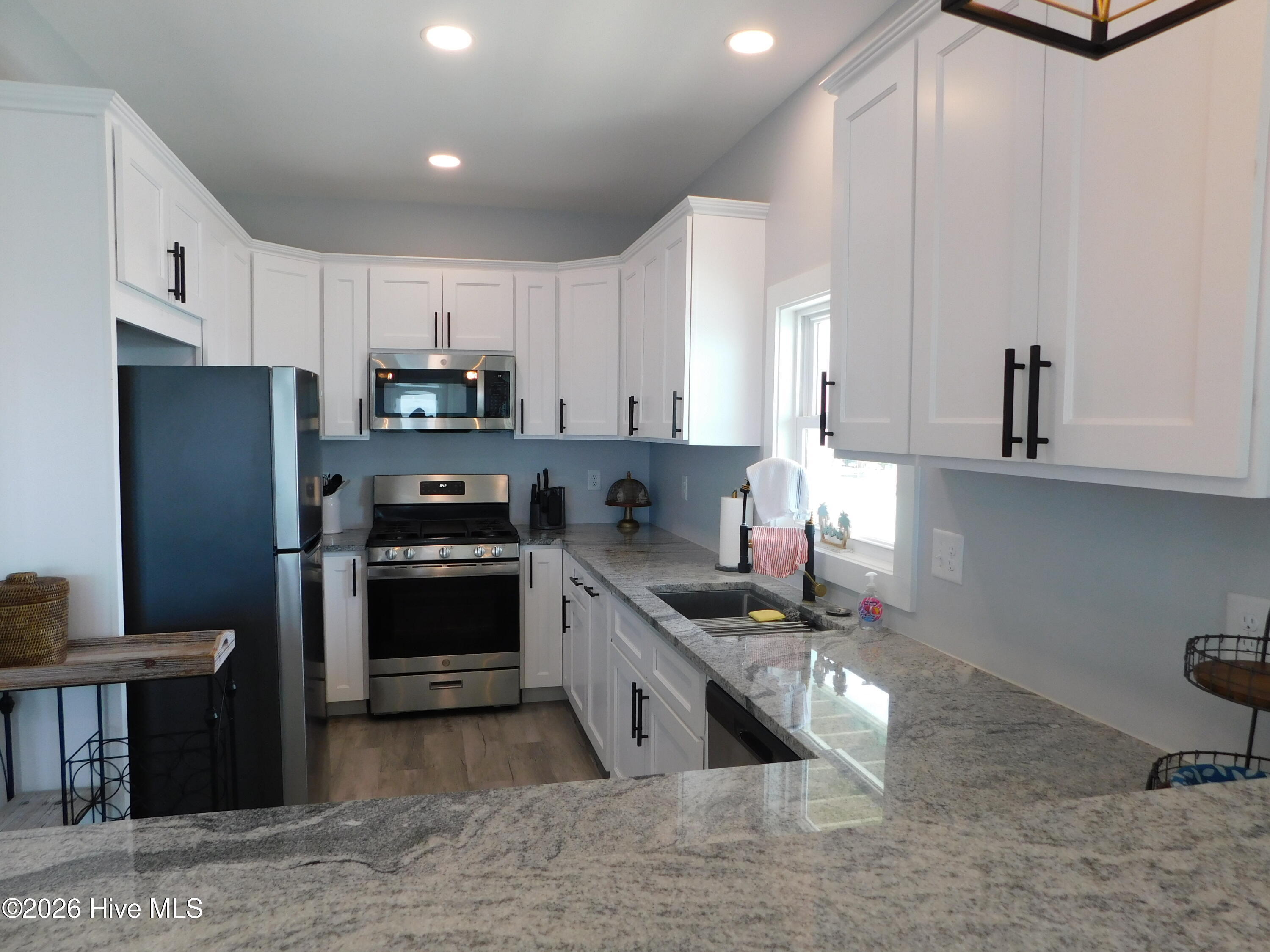 142 S Ferry Dock Road C Property Photo 5