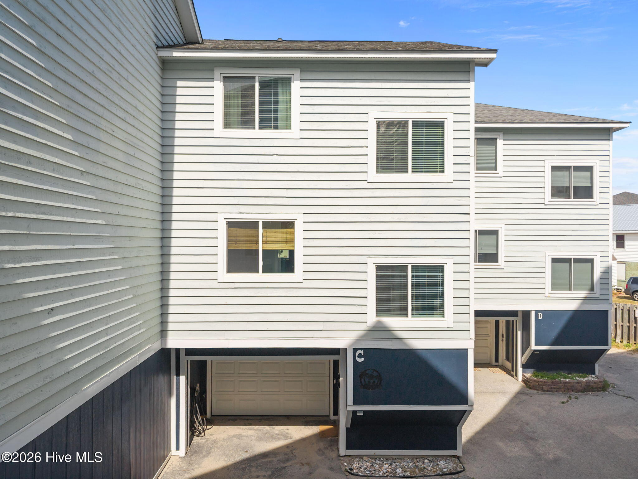 1412 Canal Drive Apt C Property Photo 1